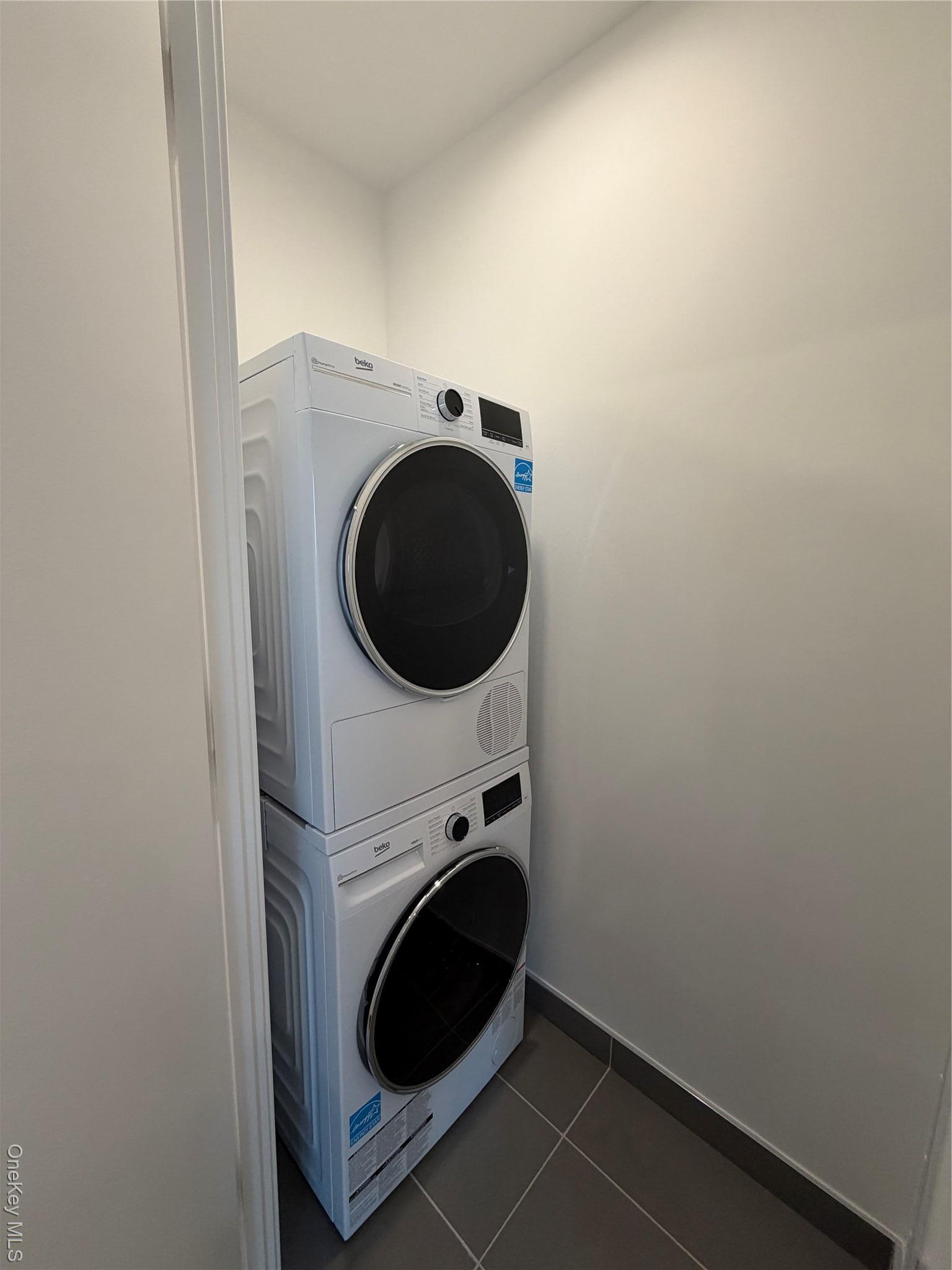 Condo Northern  Queens, NY 11354, MLS-943011-7