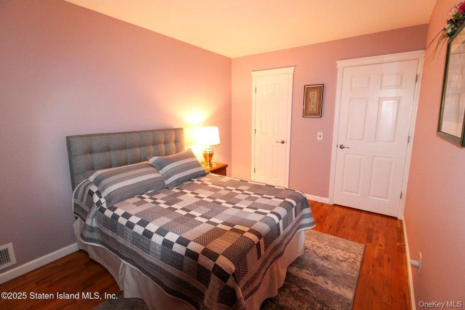 Single Family Freedom Ave Staten Island, NY 10314, MLS-943024-21