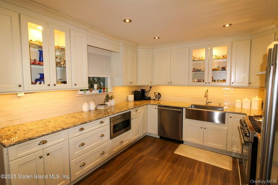 Single Family Freedom Ave Staten Island, NY 10314, MLS-943024-3