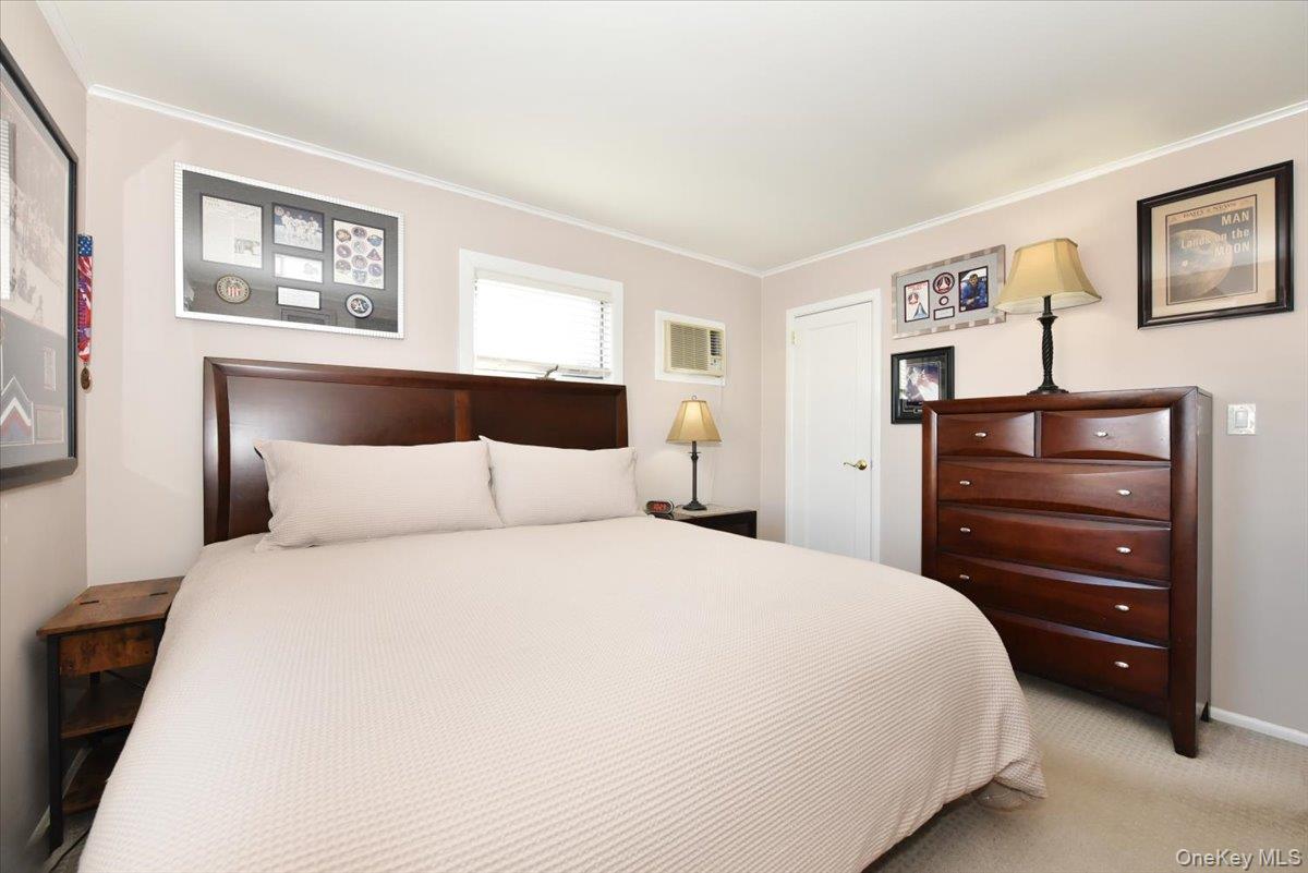 Single Family Seaton Nassau County, NY 11758, MLS-943026-12