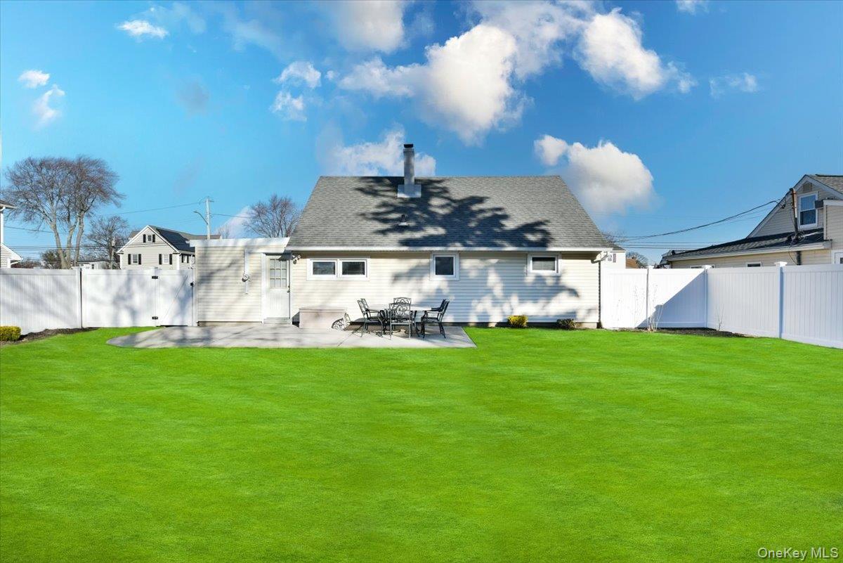 Single Family Seaton Nassau County, NY 11758, MLS-943026-20