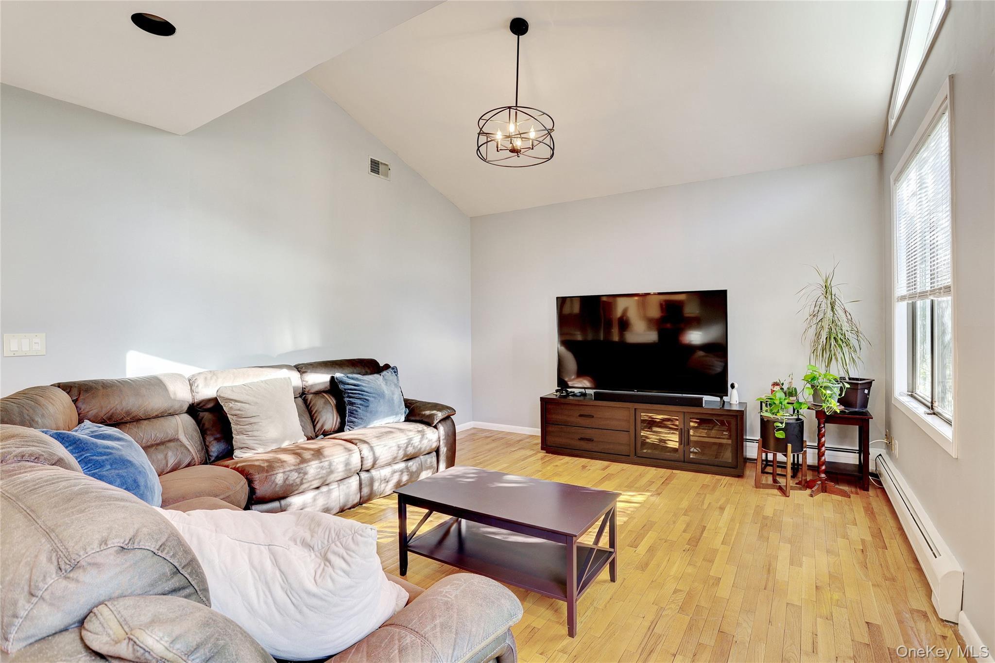 Single Family Pecan Valley Rockland County, NY 10956, MLS-943038-12