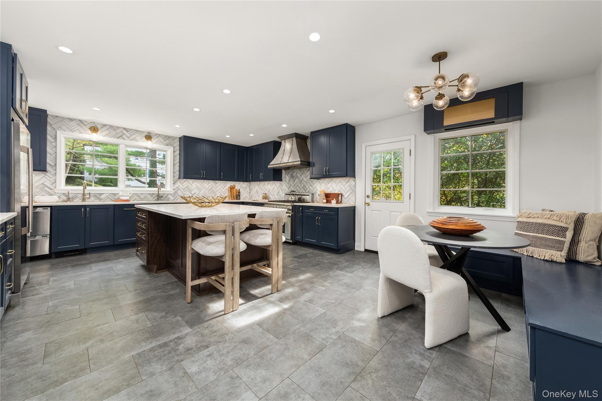 Single Family Independence Bronx, NY 10471, MLS-943039-7