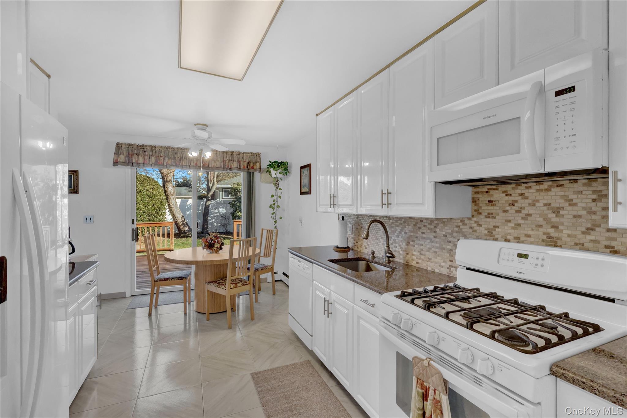 Single Family Saint George Suffolk County, NY 11703, MLS-943099-11