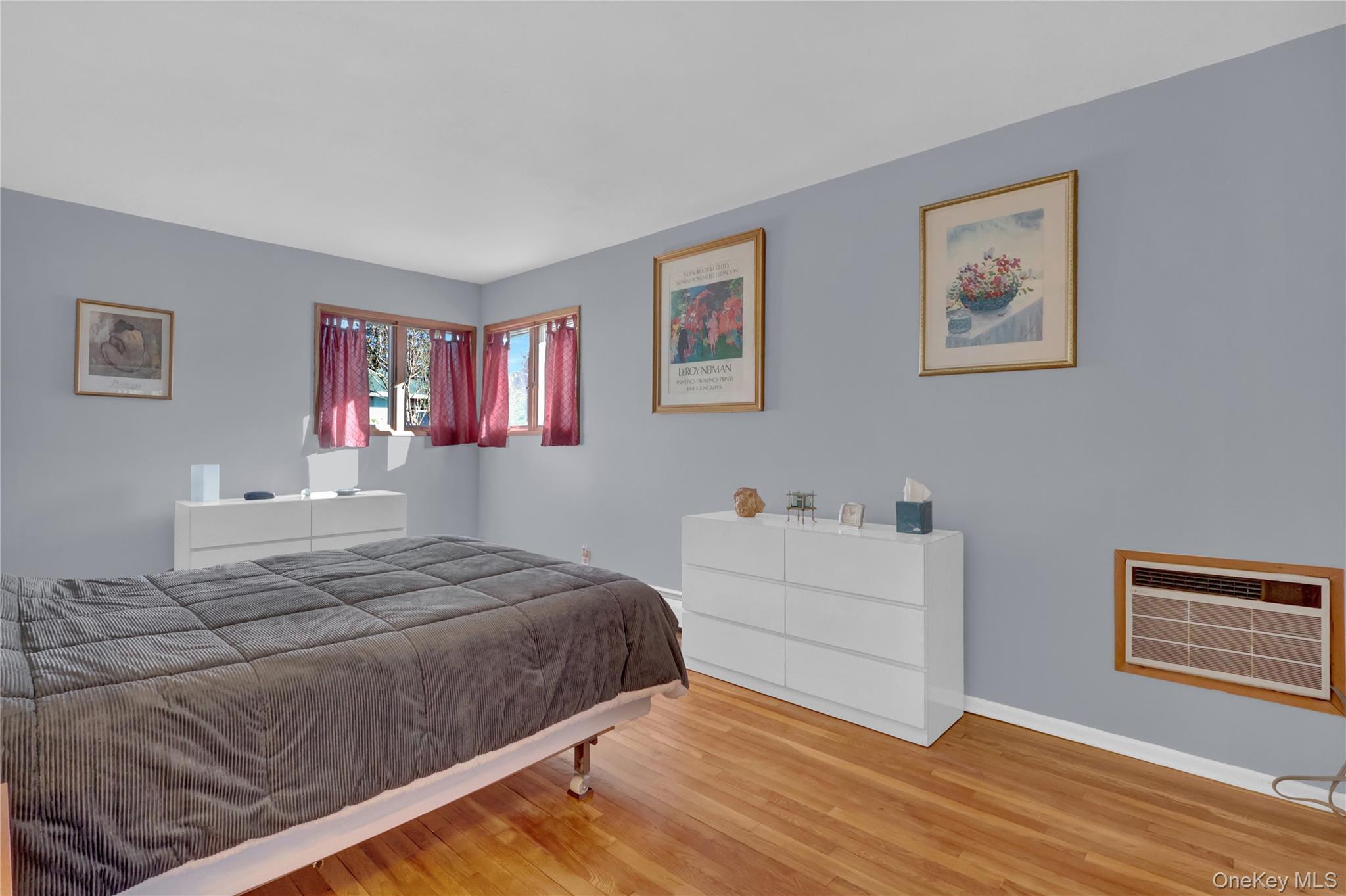 Single Family Saint George Suffolk County, NY 11703, MLS-943099-18