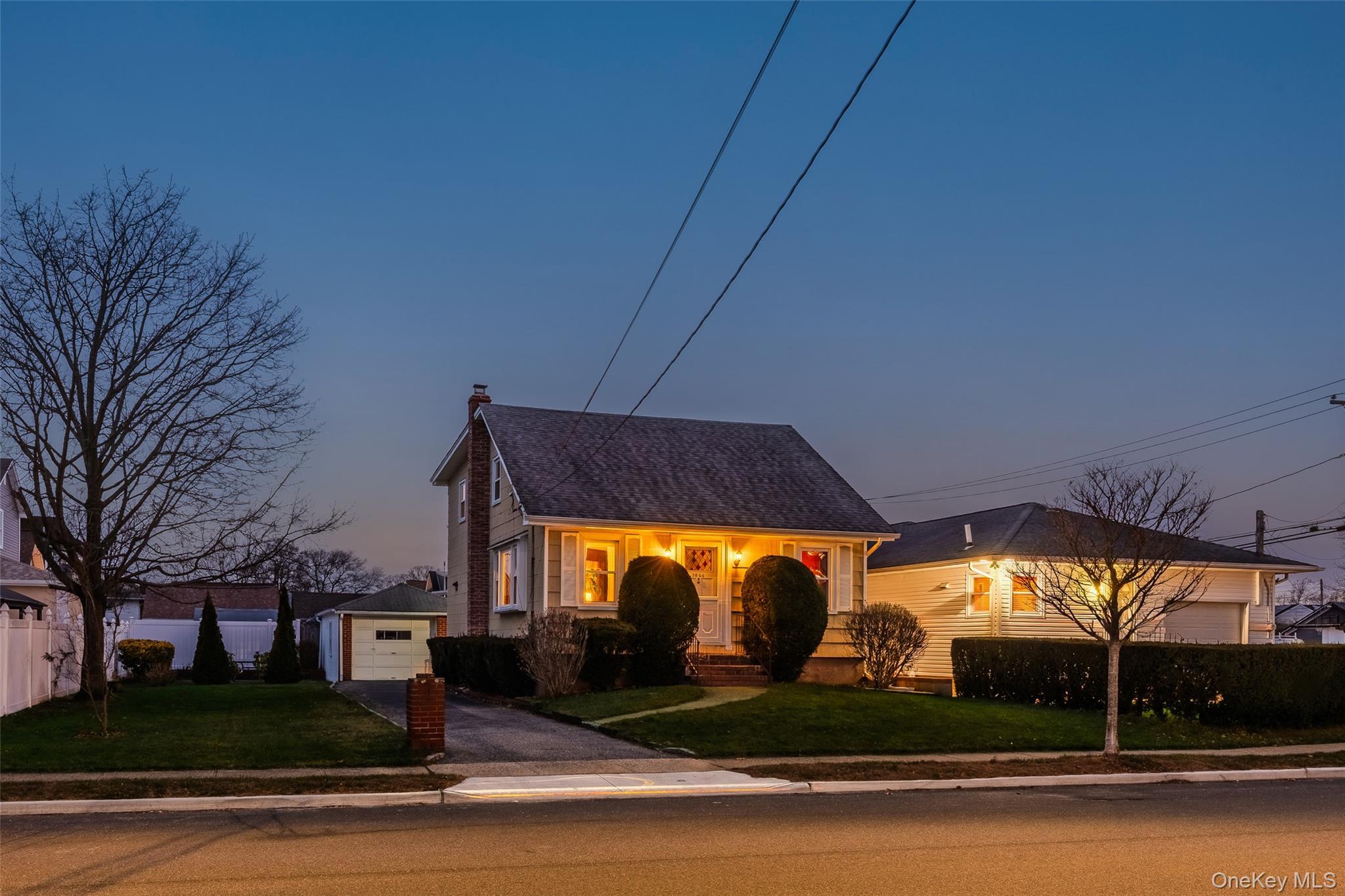 Single Family Western  Nassau County, NY 11510, MLS-943135-2