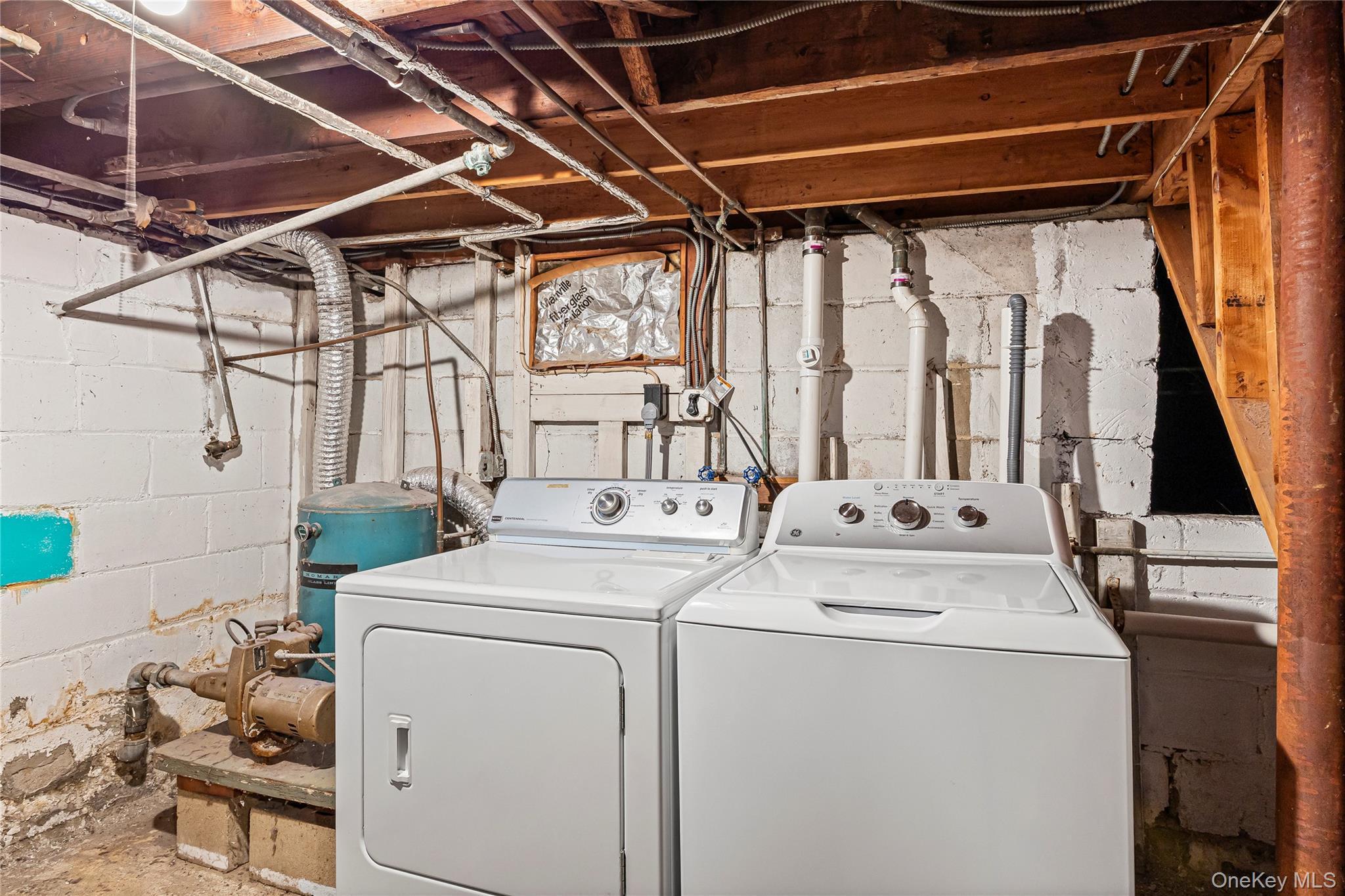 Single Family Western  Nassau County, NY 11510, MLS-943135-20