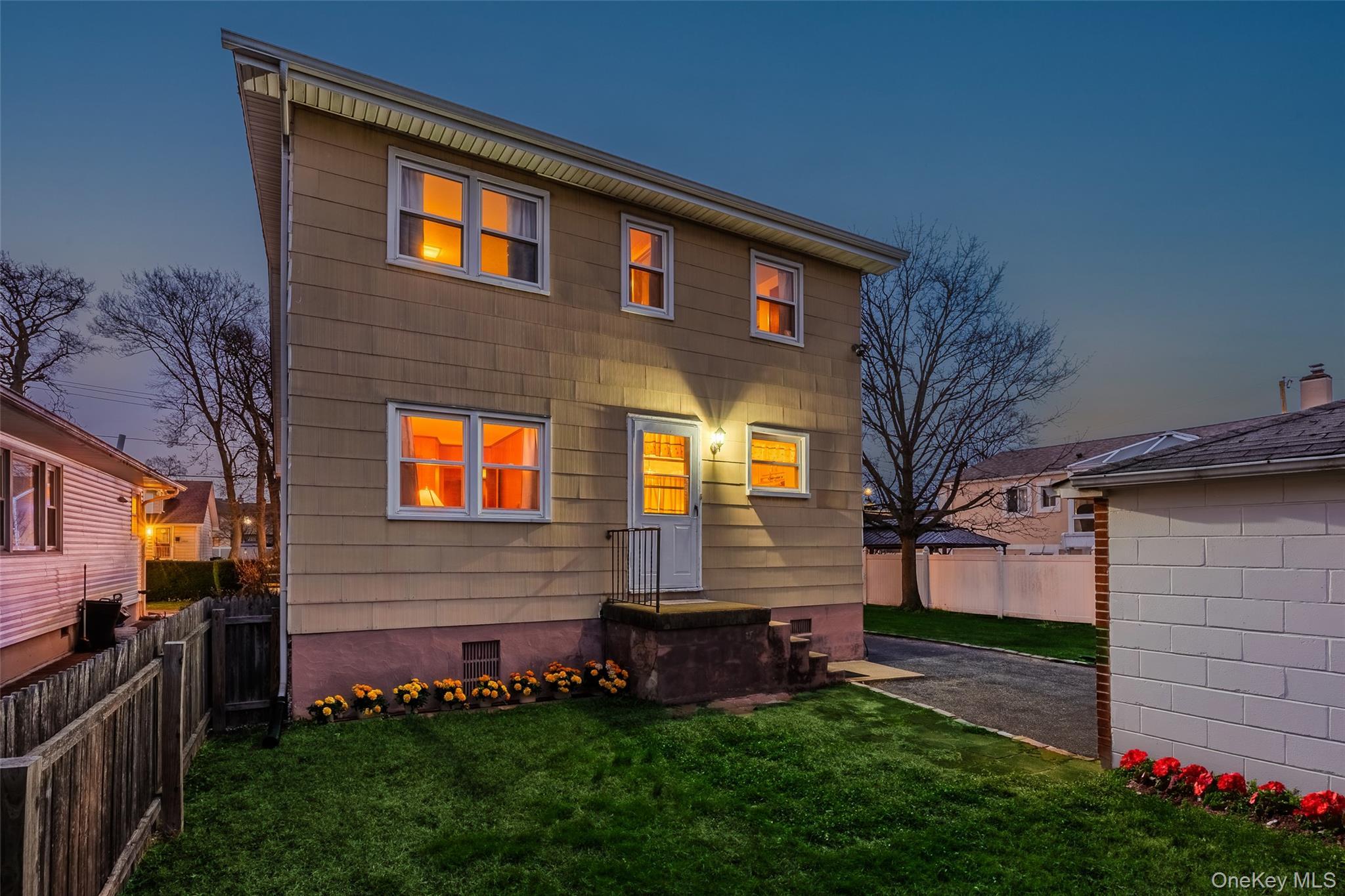 Single Family Western  Nassau County, NY 11510, MLS-943135-6