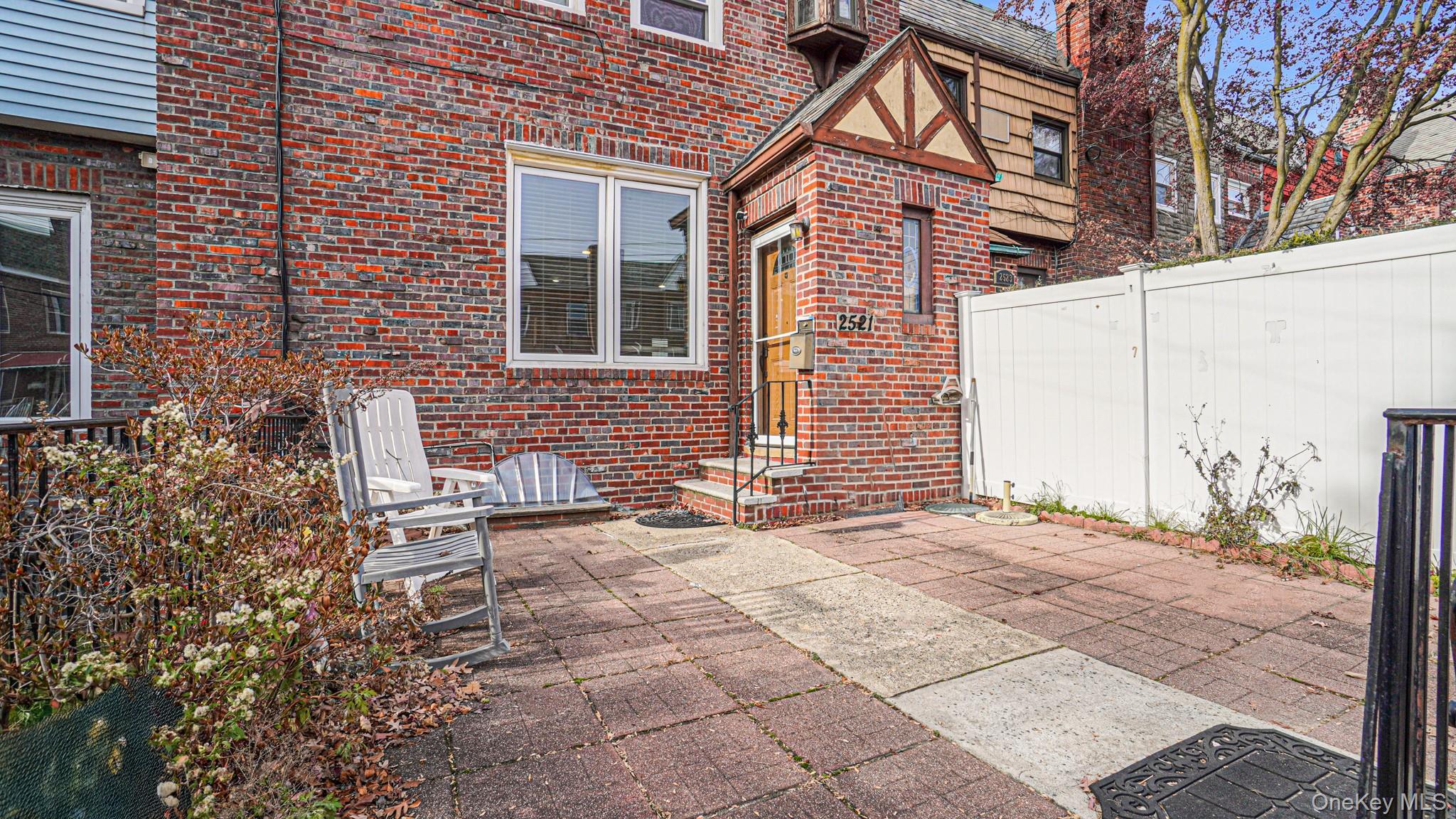 Single Family Yates  Bronx, NY 10469, MLS-943139-22