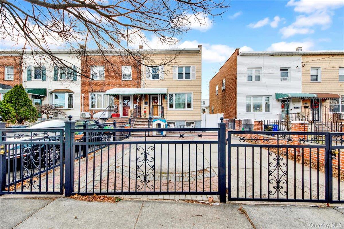 Single Family Brinsmade  Bronx, NY 10465, MLS-943146-2