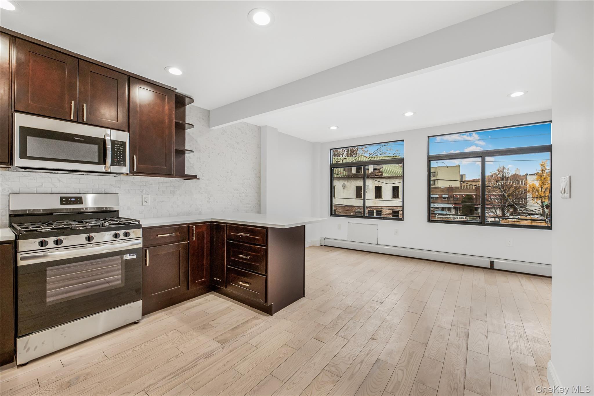 Single Family Williamsbridge  Bronx, NY 10467, MLS-943169-5