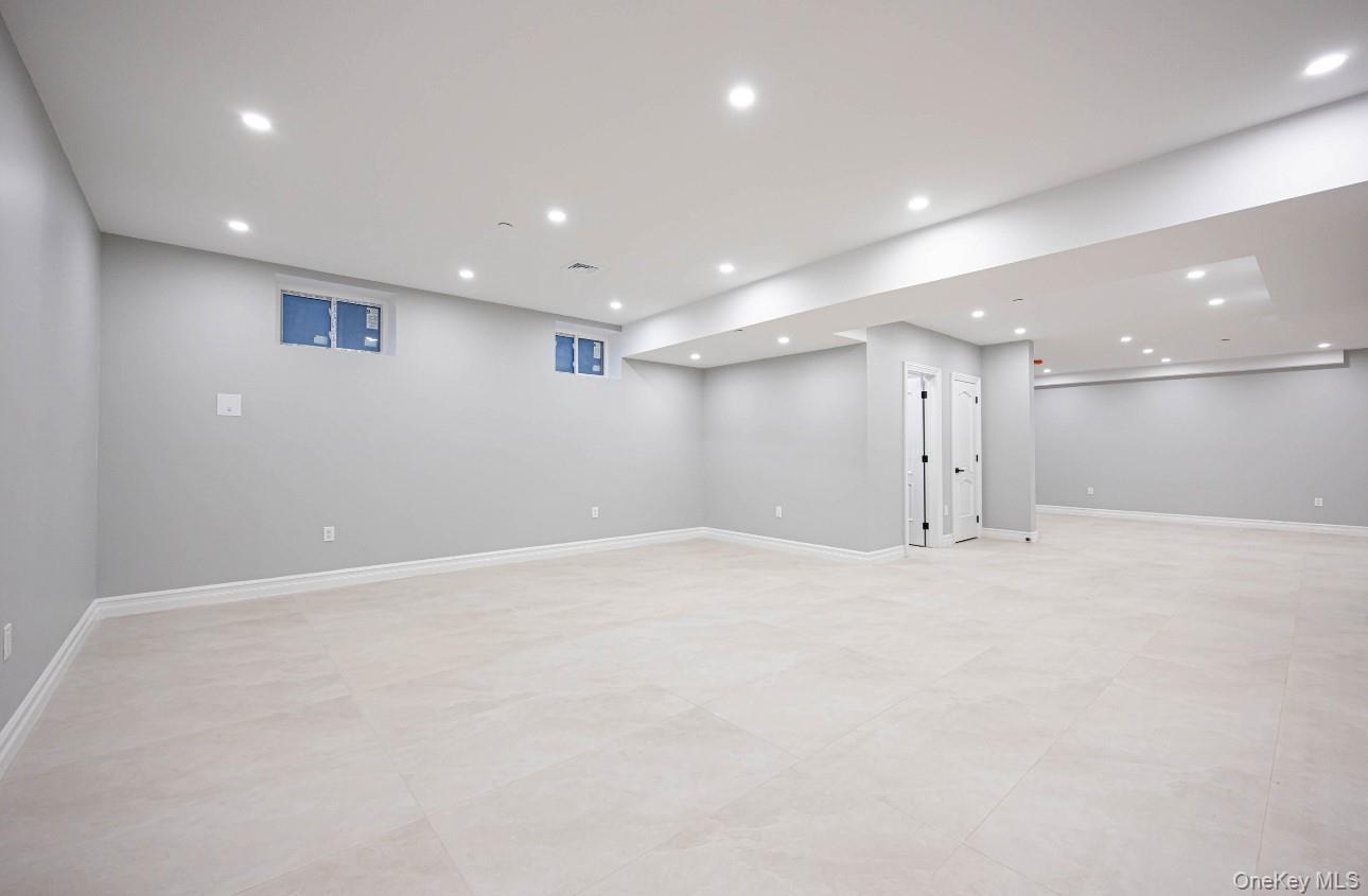 Single Family 202nd Queens, NY 11361, MLS-943182-29