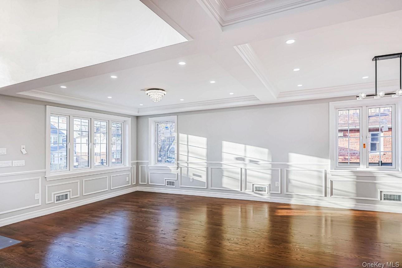 Single Family 202nd Queens, NY 11361, MLS-943182-7