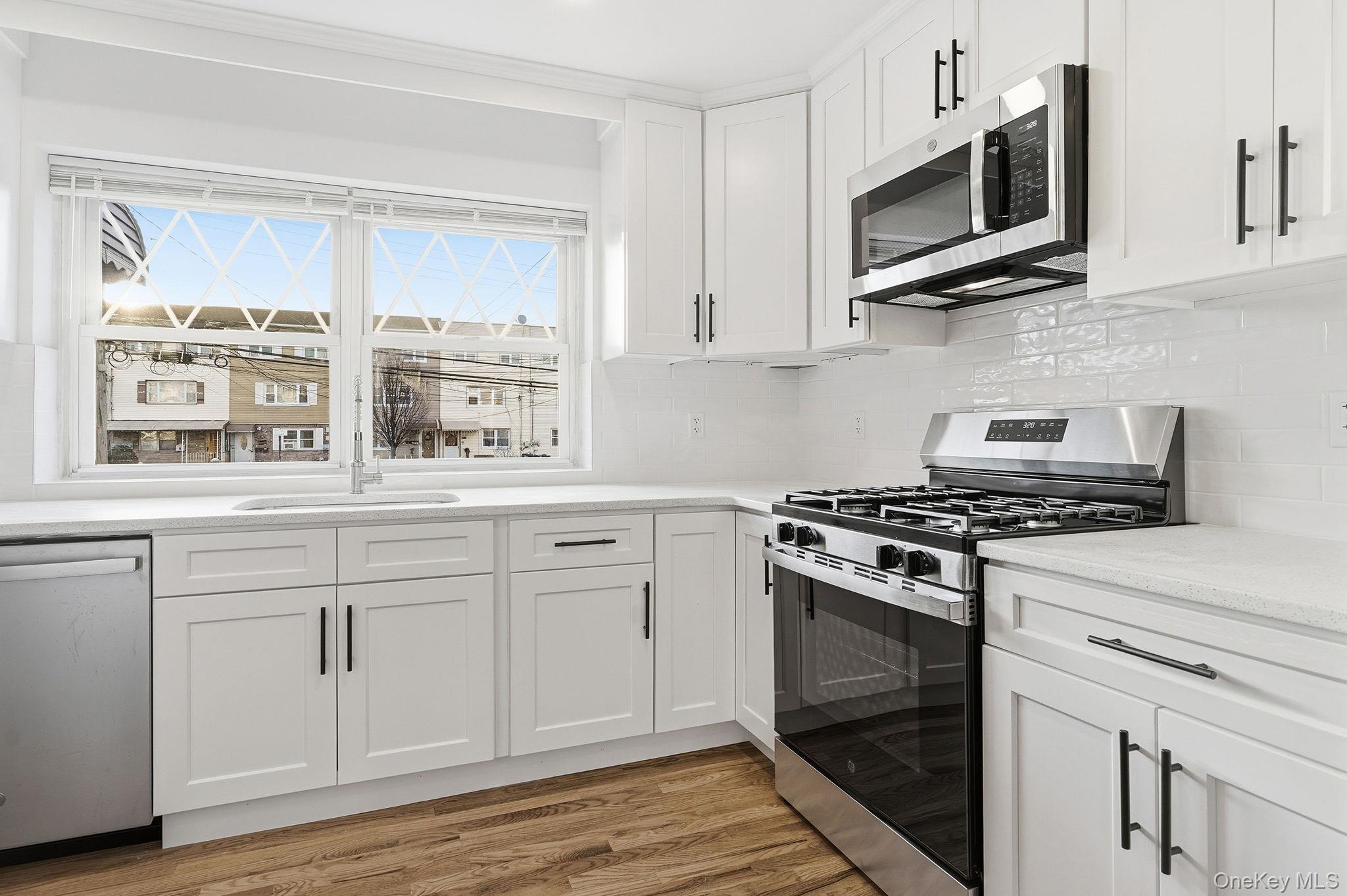 Single Family Balcom  Bronx, NY 10465, MLS-943197-12