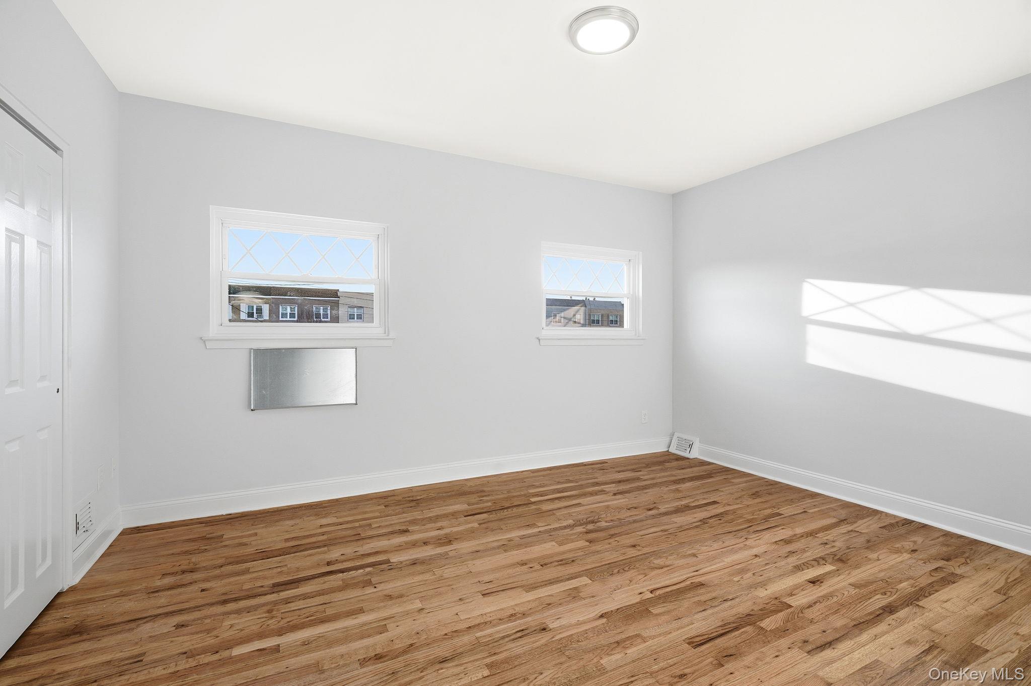 Single Family Balcom  Bronx, NY 10465, MLS-943197-15