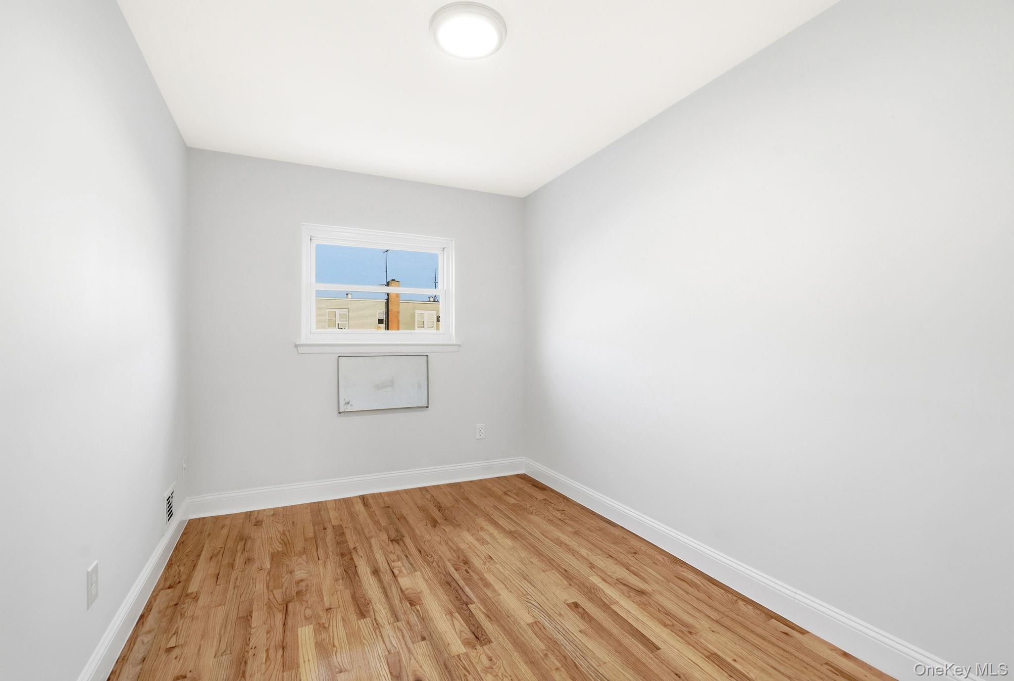 Single Family Balcom  Bronx, NY 10465, MLS-943197-20