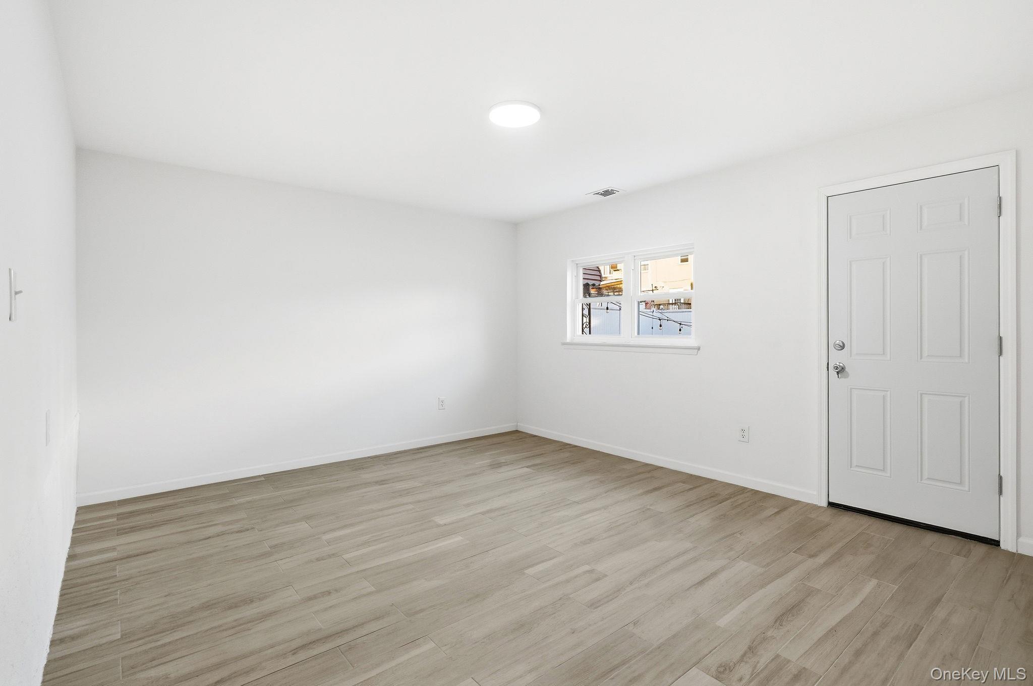 Single Family Balcom  Bronx, NY 10465, MLS-943197-23