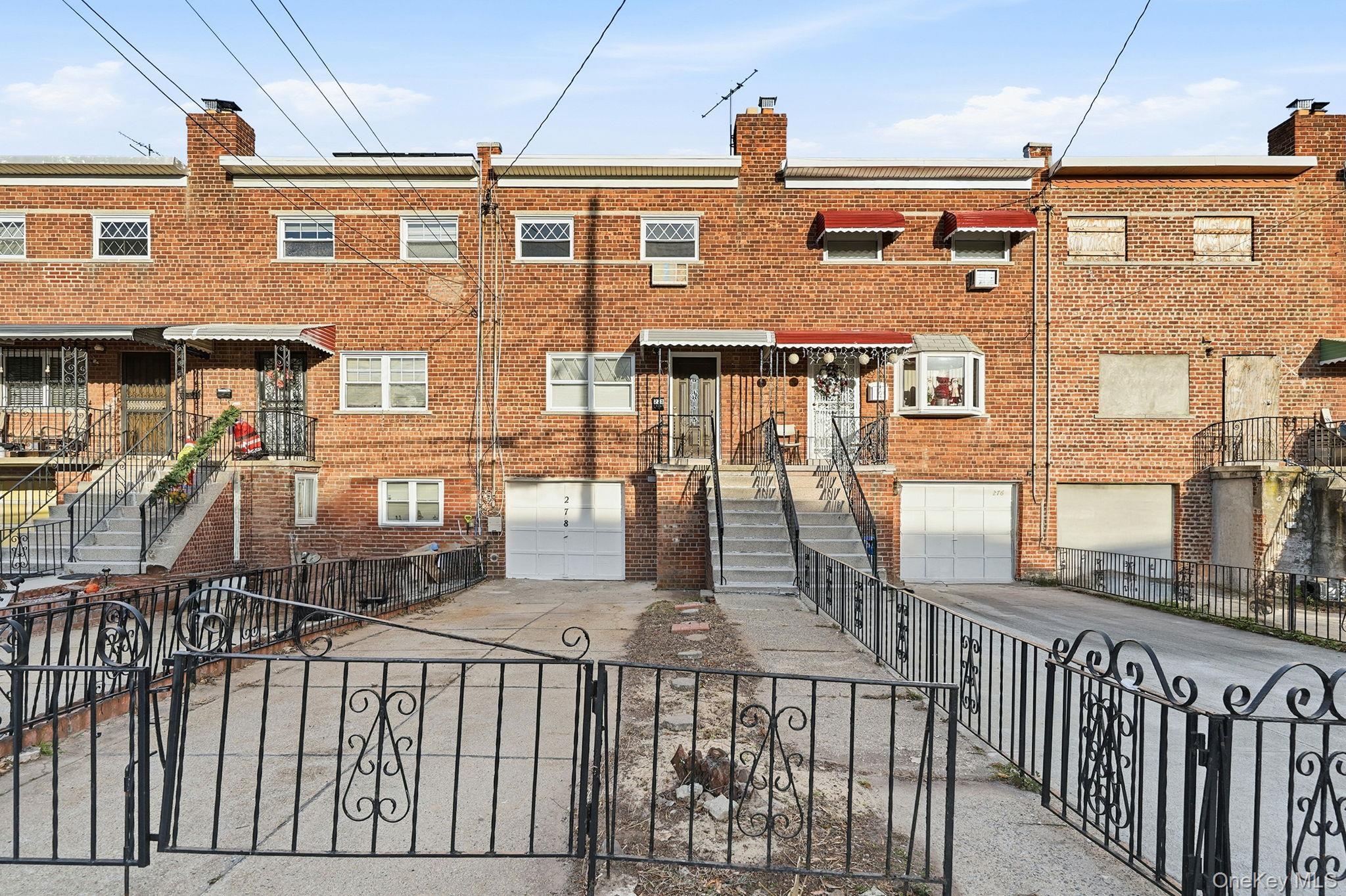 Single Family Balcom  Bronx, NY 10465, MLS-943197-35