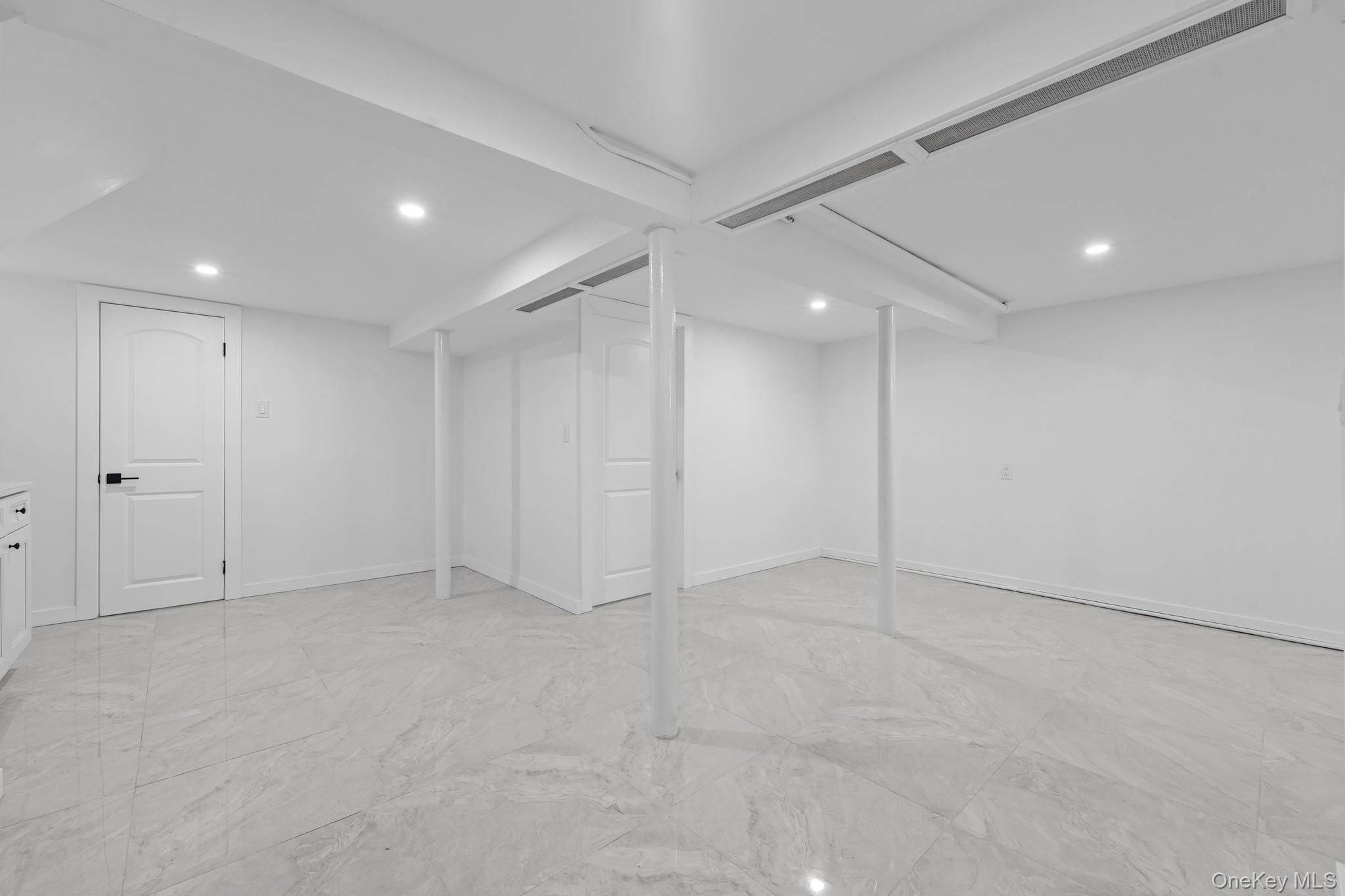 Single Family 114th Queens, NY 11412, MLS-943198-16