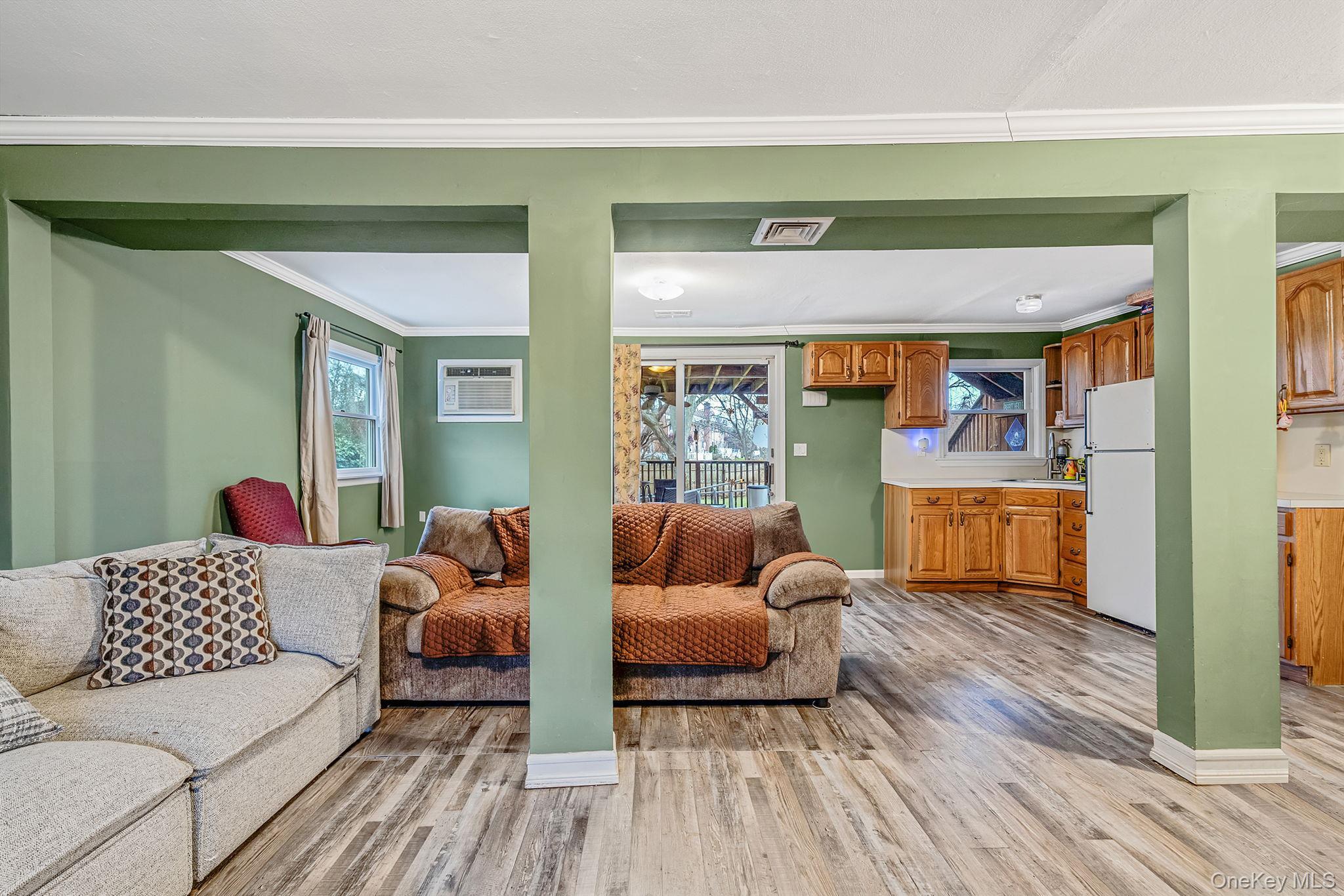 Single Family Woodrow Suffolk County, NY 11704, MLS-943226-17