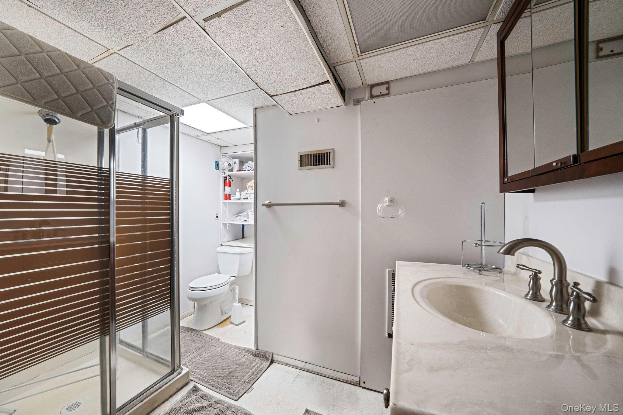 Single Family Woodrow Suffolk County, NY 11704, MLS-943226-18