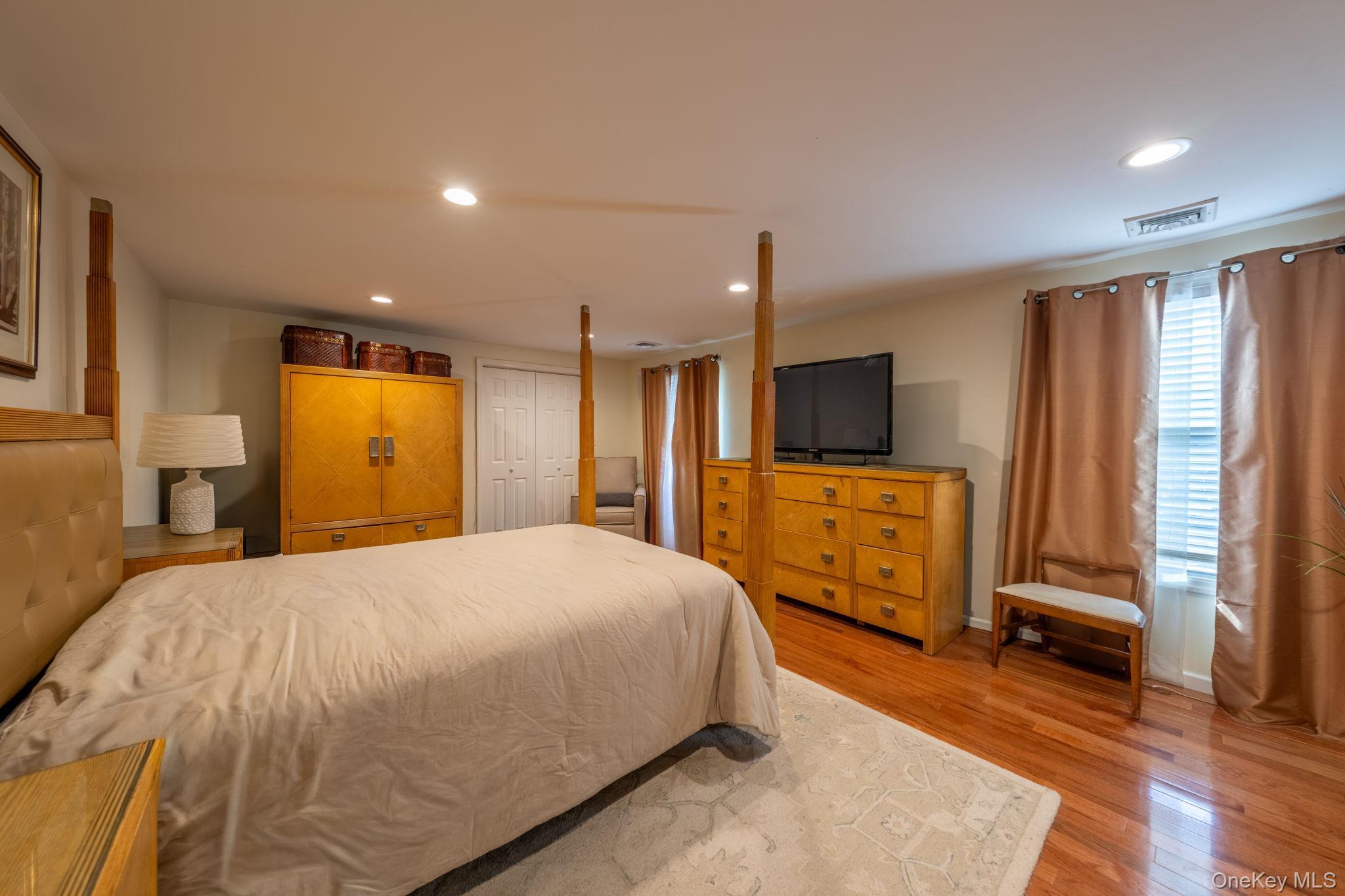 Single Family Sterling  Nassau County, NY 11575, MLS-943234-26