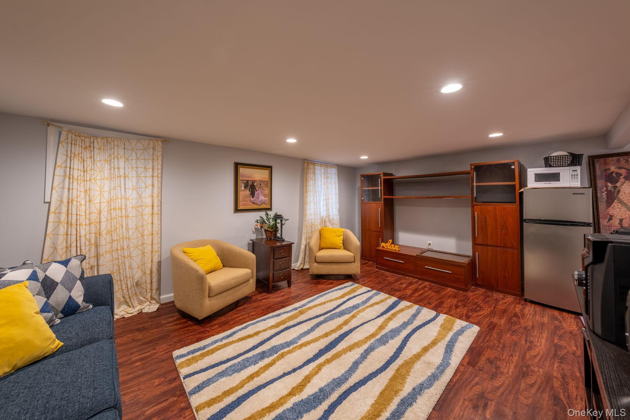 Single Family Sterling  Nassau County, NY 11575, MLS-943234-28