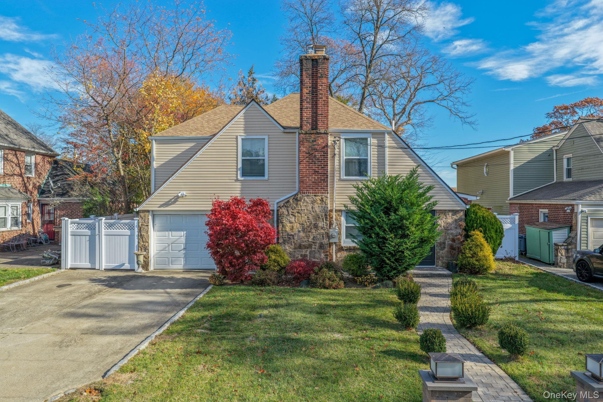 Single Family Sterling  Nassau County, NY 11575, MLS-943234-30