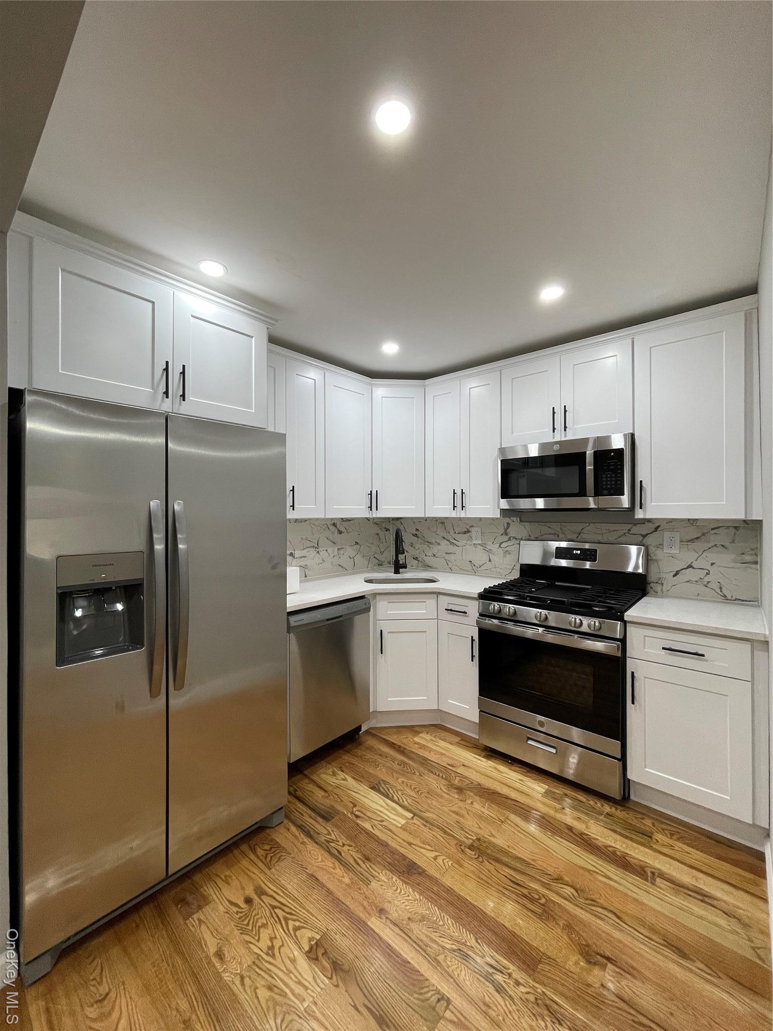 Single Family 196th Queens, NY 11412, MLS-943246-10