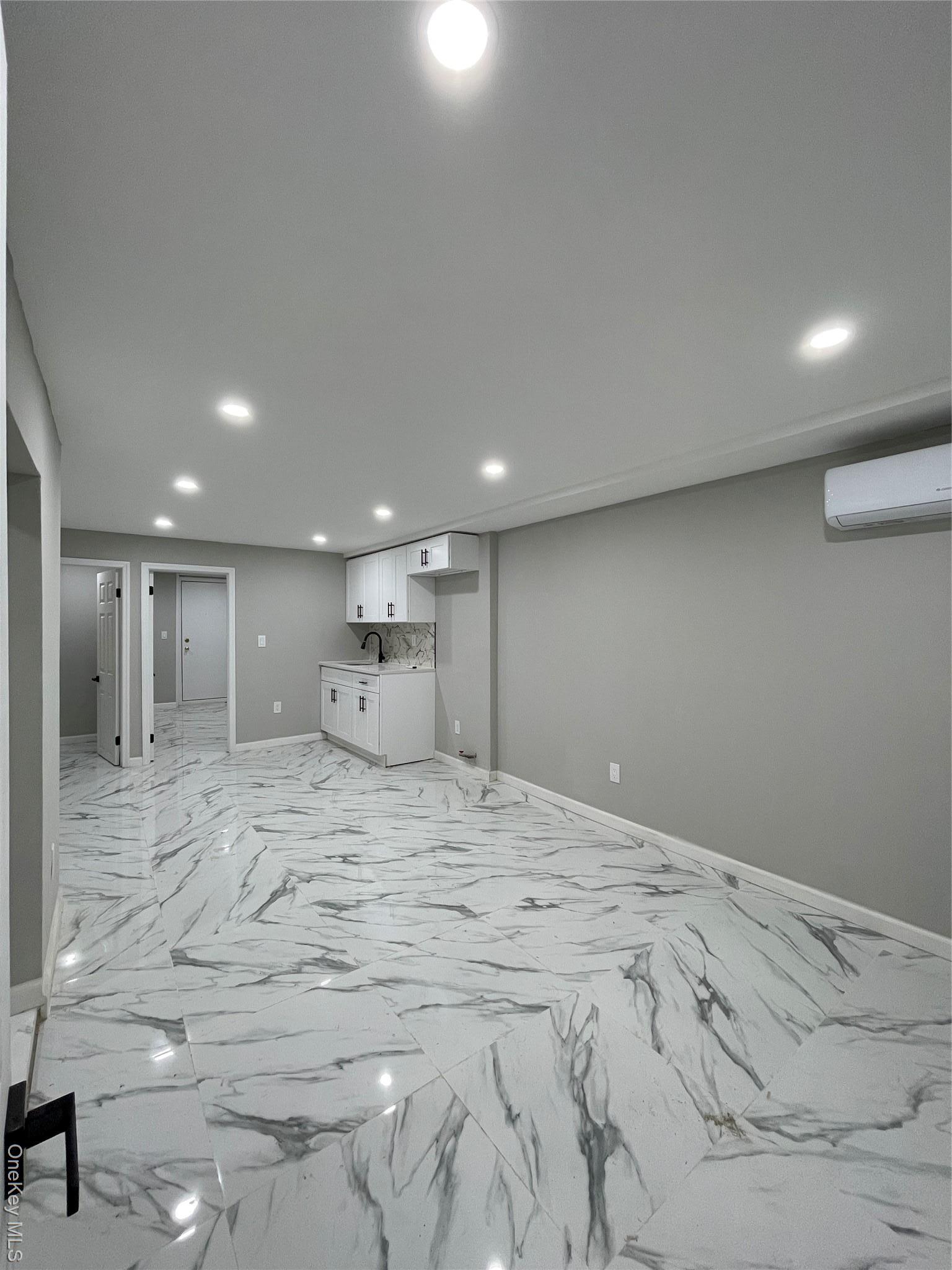 Single Family 196th Queens, NY 11412, MLS-943246-15