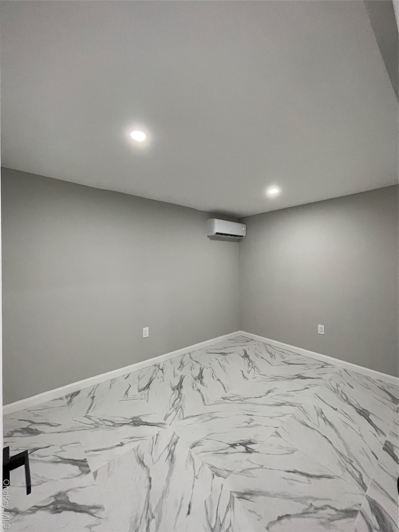 Single Family 196th Queens, NY 11412, MLS-943246-20