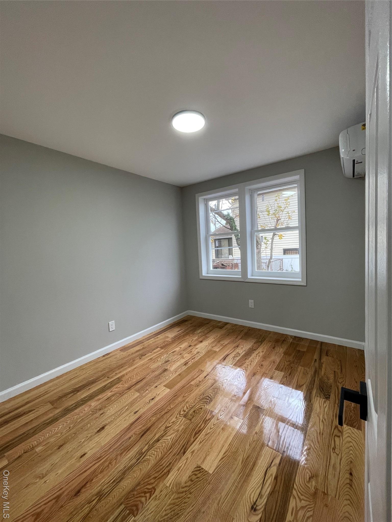 Single Family 196th Queens, NY 11412, MLS-943246-8