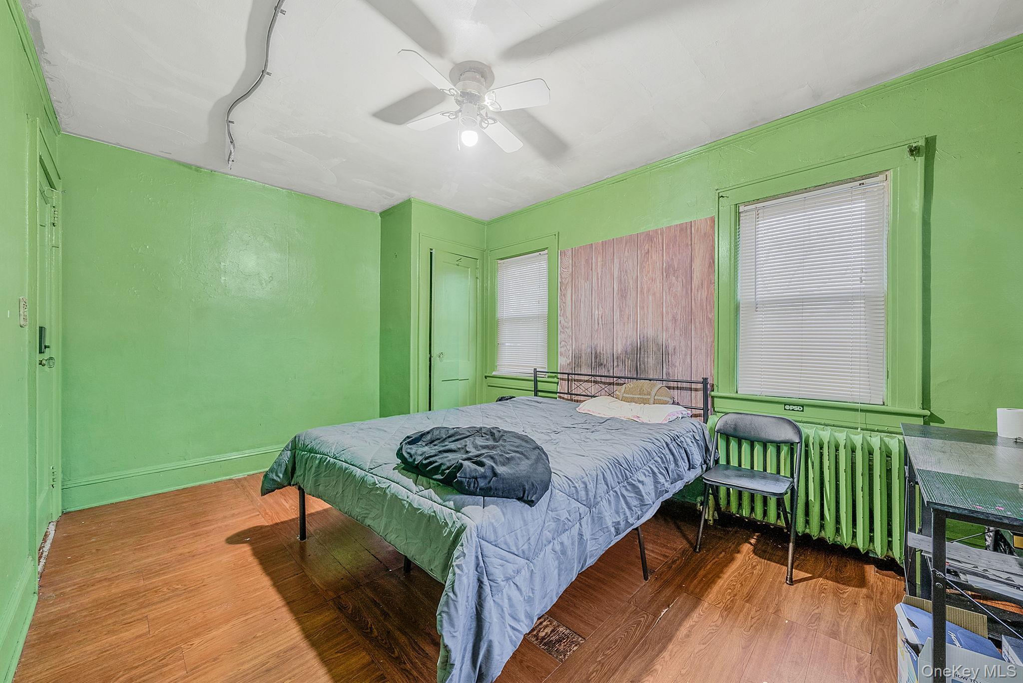 Single Family Seaman  Nassau County, NY 11520, MLS-943252-24