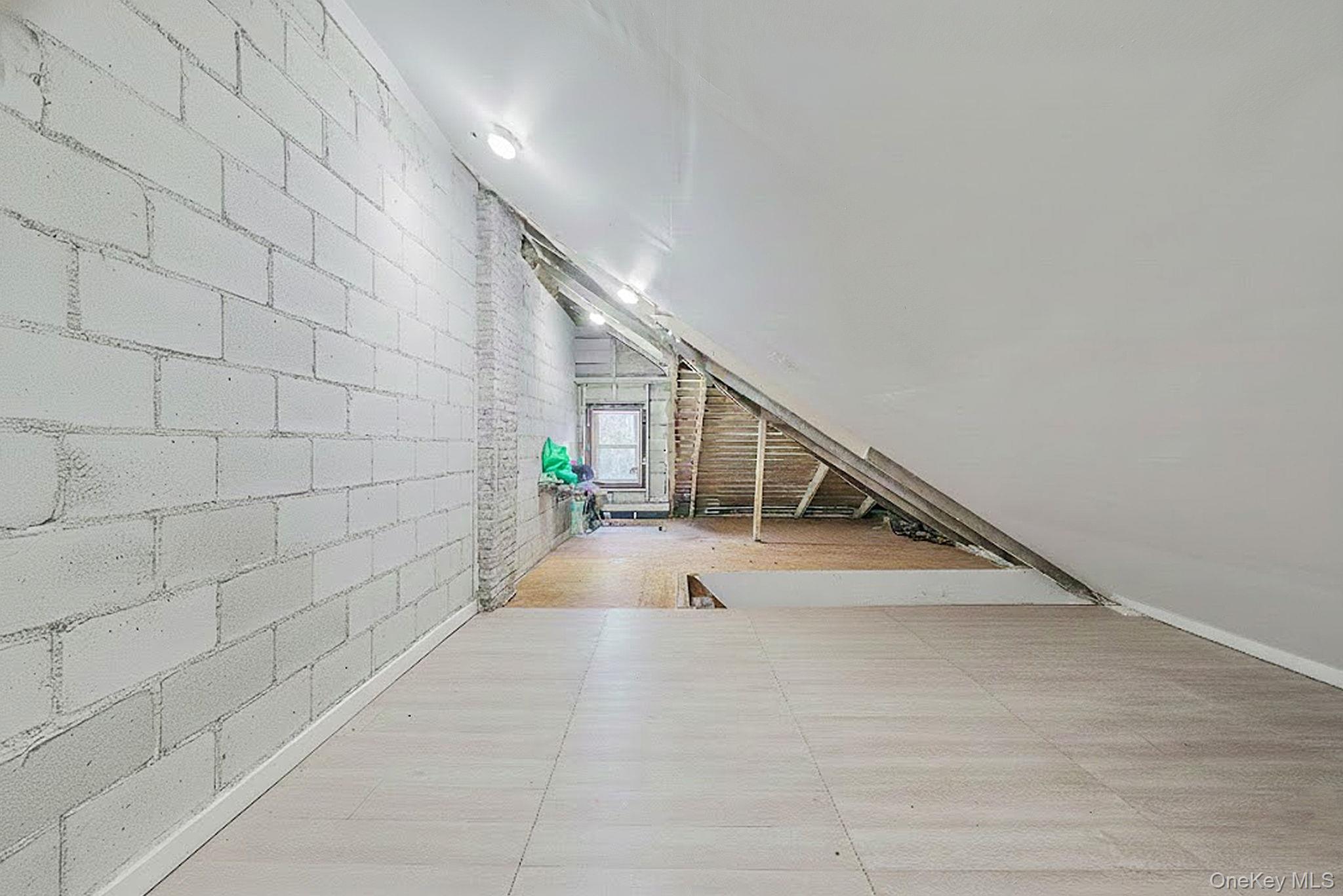 Single Family Seaman  Nassau County, NY 11520, MLS-943252-29