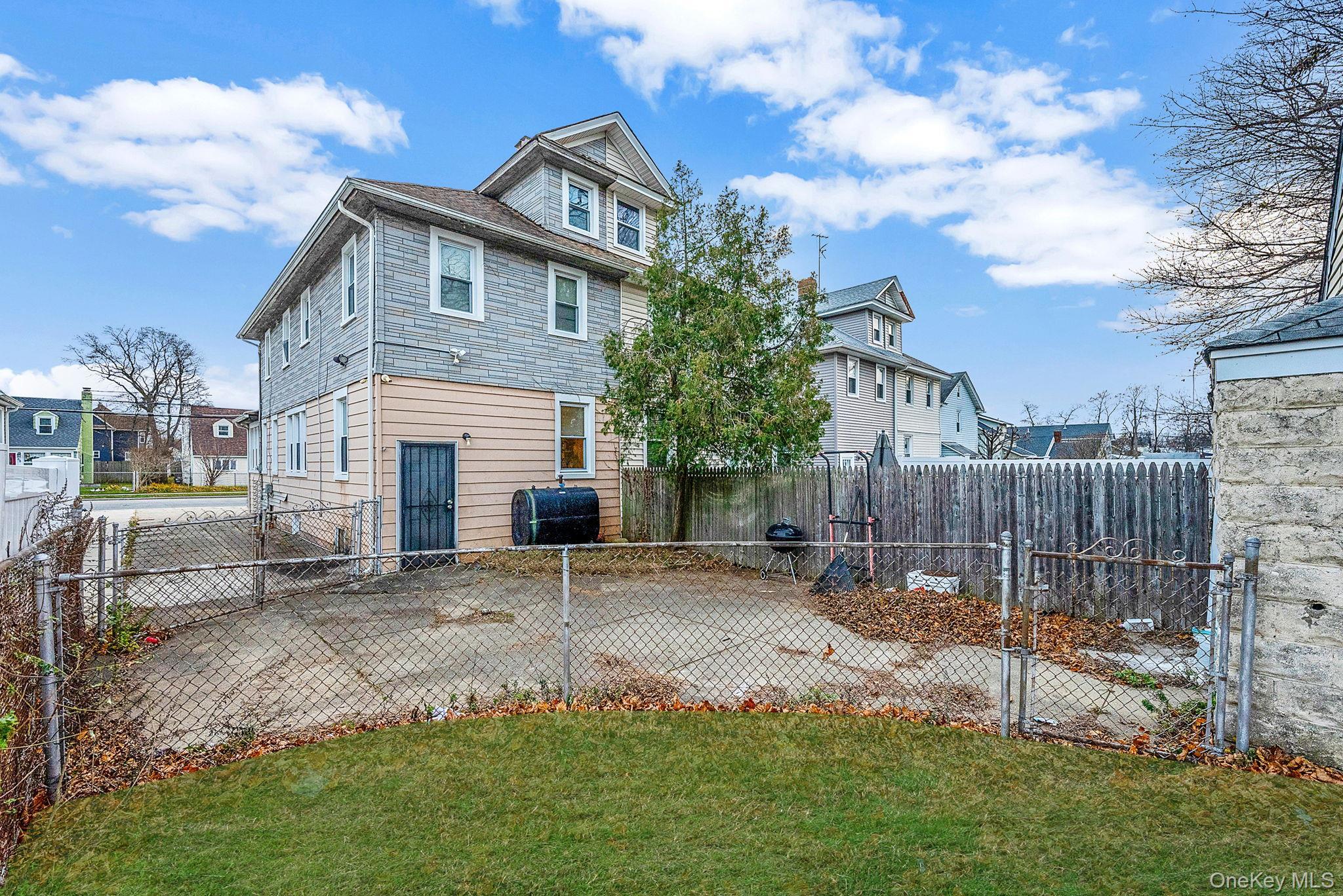 Single Family Seaman  Nassau County, NY 11520, MLS-943252-4