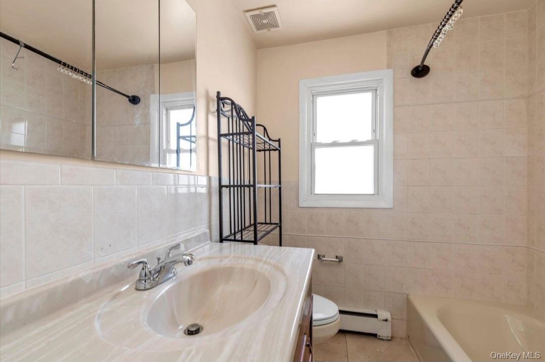 Single Family 223rd  Queens, NY 11413, MLS-943256-5