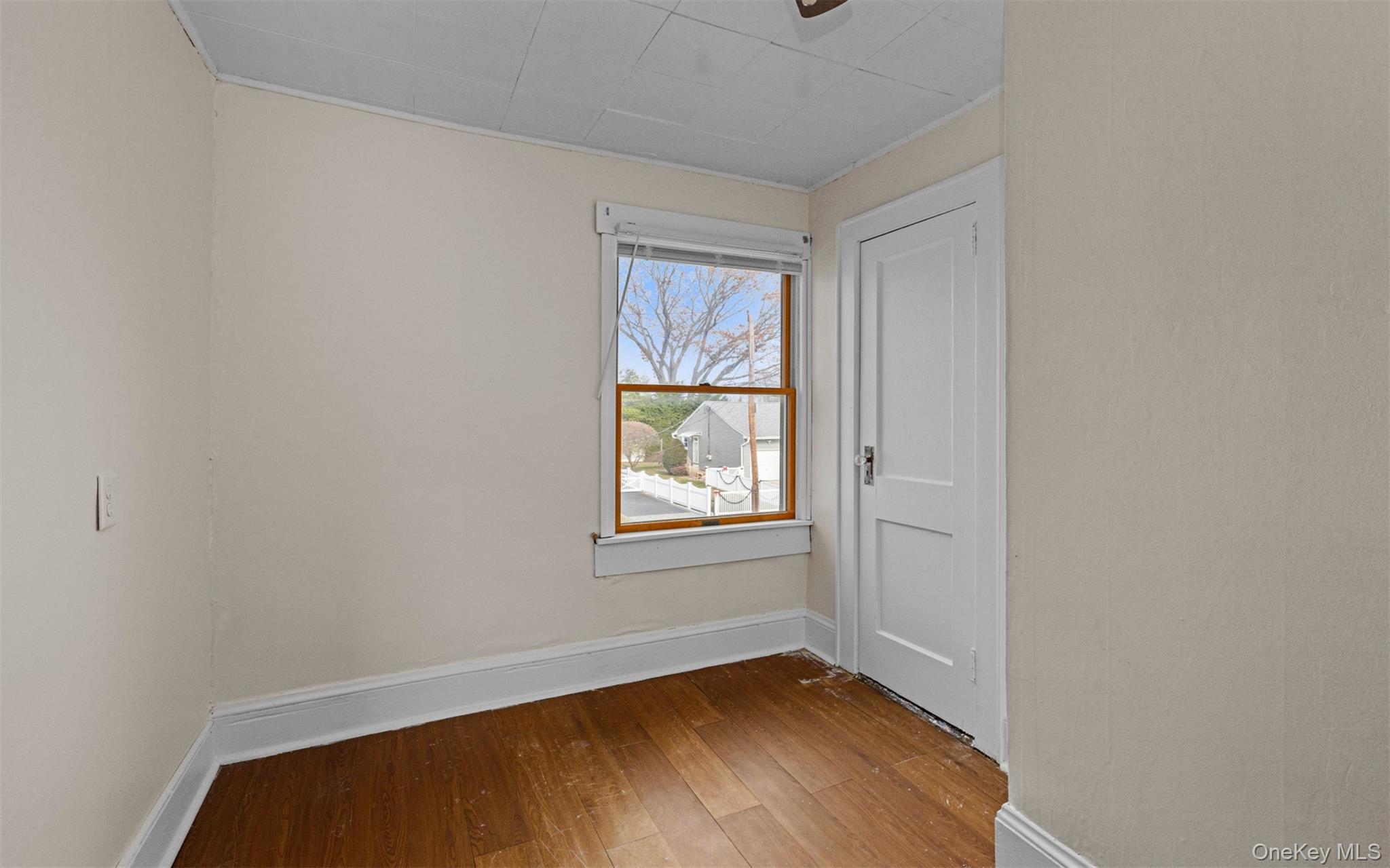 Single Family Orchard Nassau County, NY 11710, MLS-943270-16