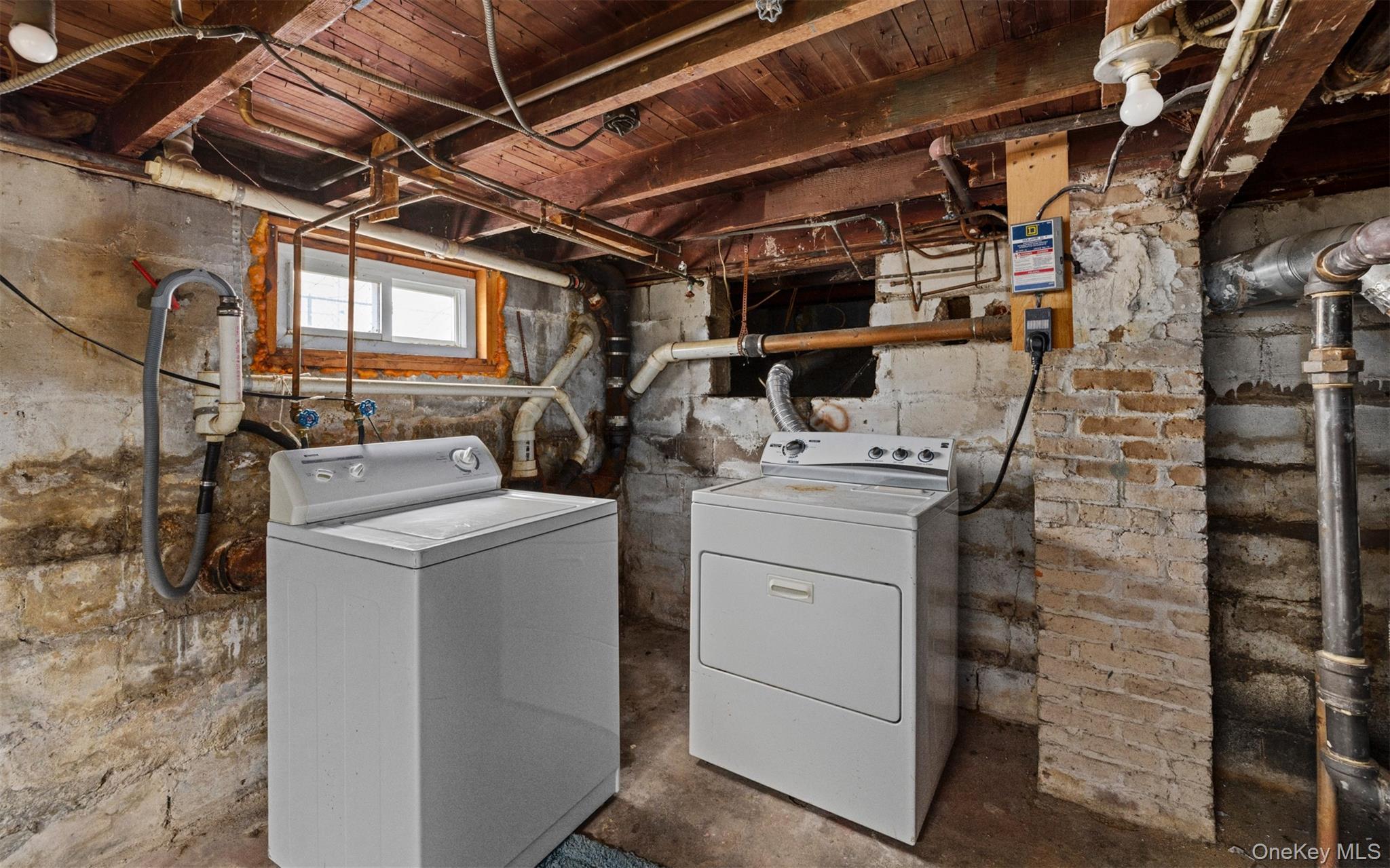 Single Family Orchard Nassau County, NY 11710, MLS-943270-18