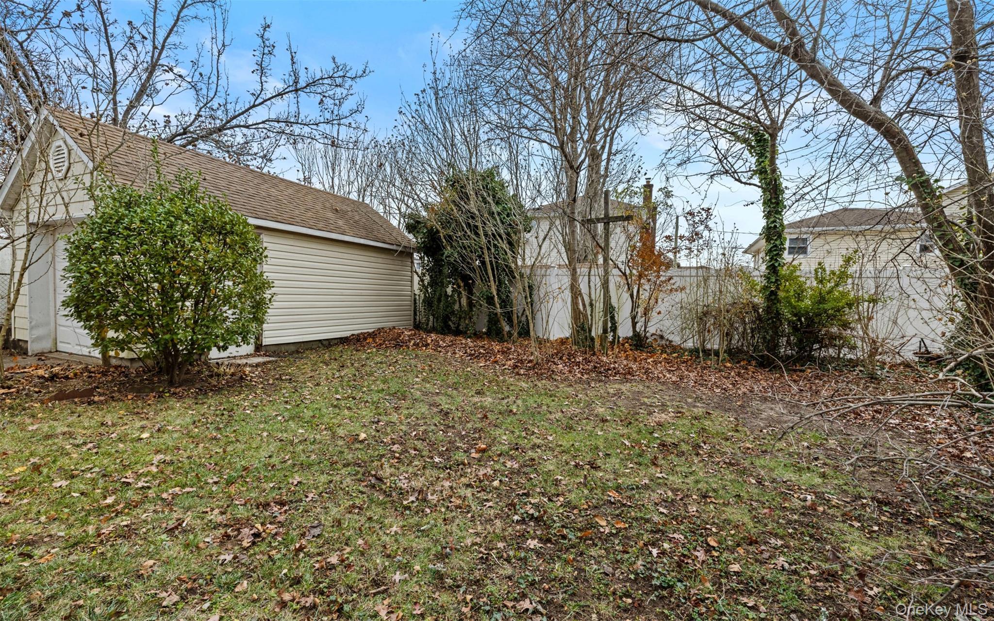 Single Family Orchard Nassau County, NY 11710, MLS-943270-23