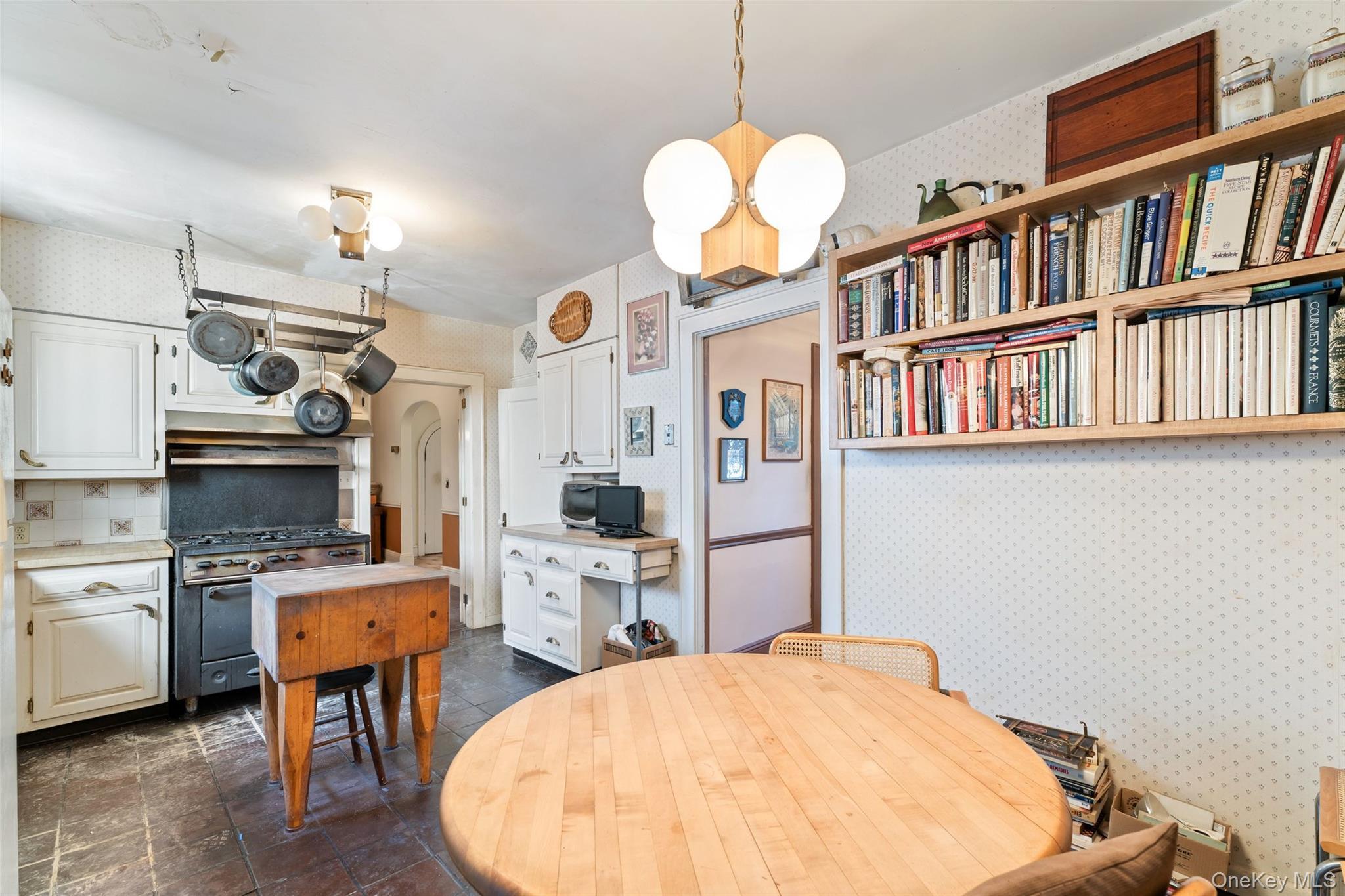 Single Family Shawnee Westchester County, NY 10710, MLS-943271-9