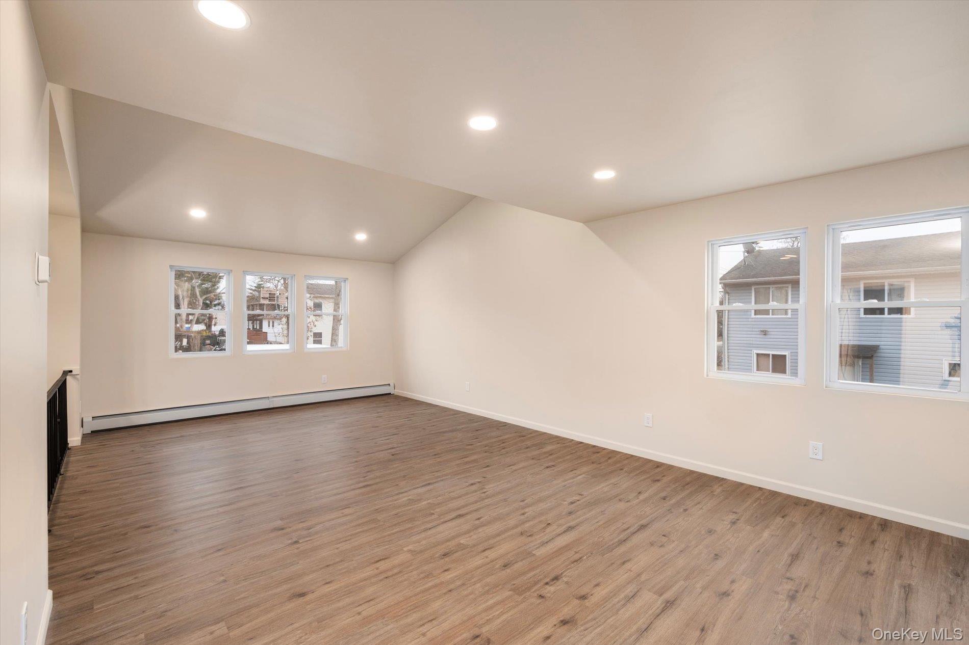 Single Family 15th Suffolk County, NY 11798, MLS-943279-7