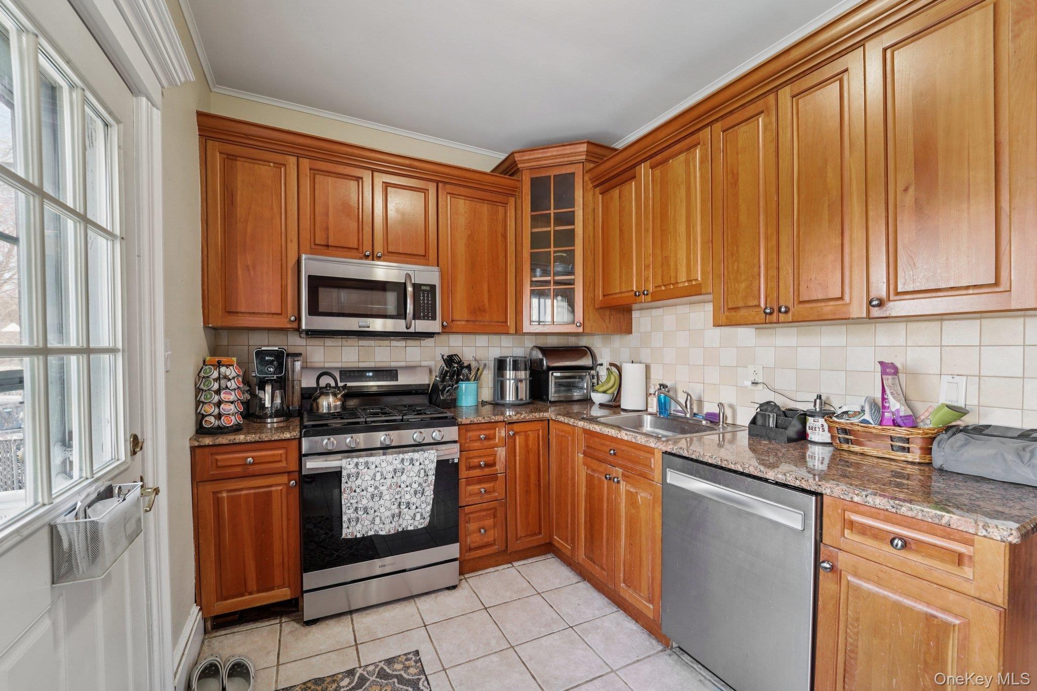 Single Family Maple Rockland County, NY 10901, MLS-943280-11