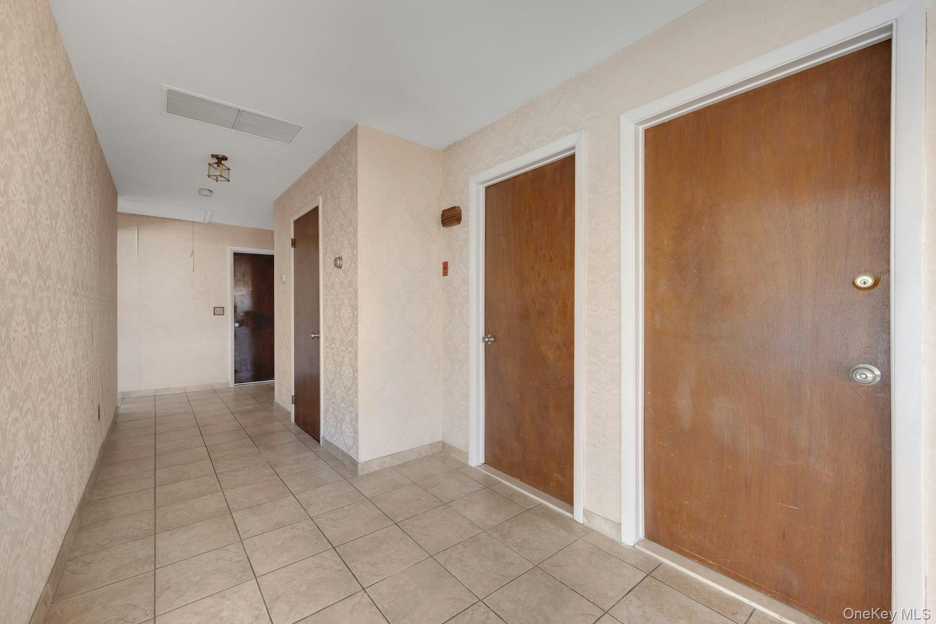 Single Family Beverly Westchester County, NY 10710, MLS-943302-10