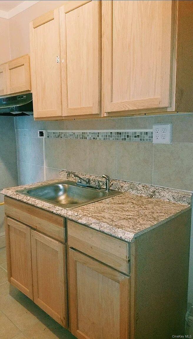 Single Family Havemeyer  Bronx, NY 10462, MLS-943310-8