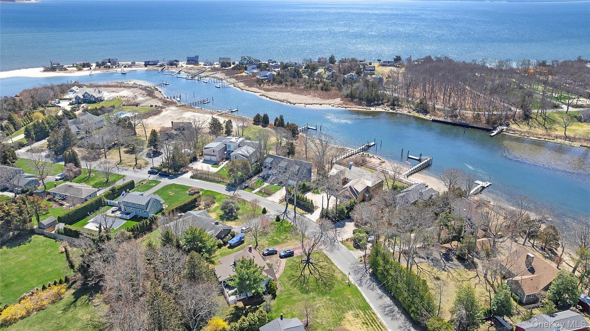 Single Family Deep Hole Drive  Suffolk County, NY 11952, MLS-943316-29