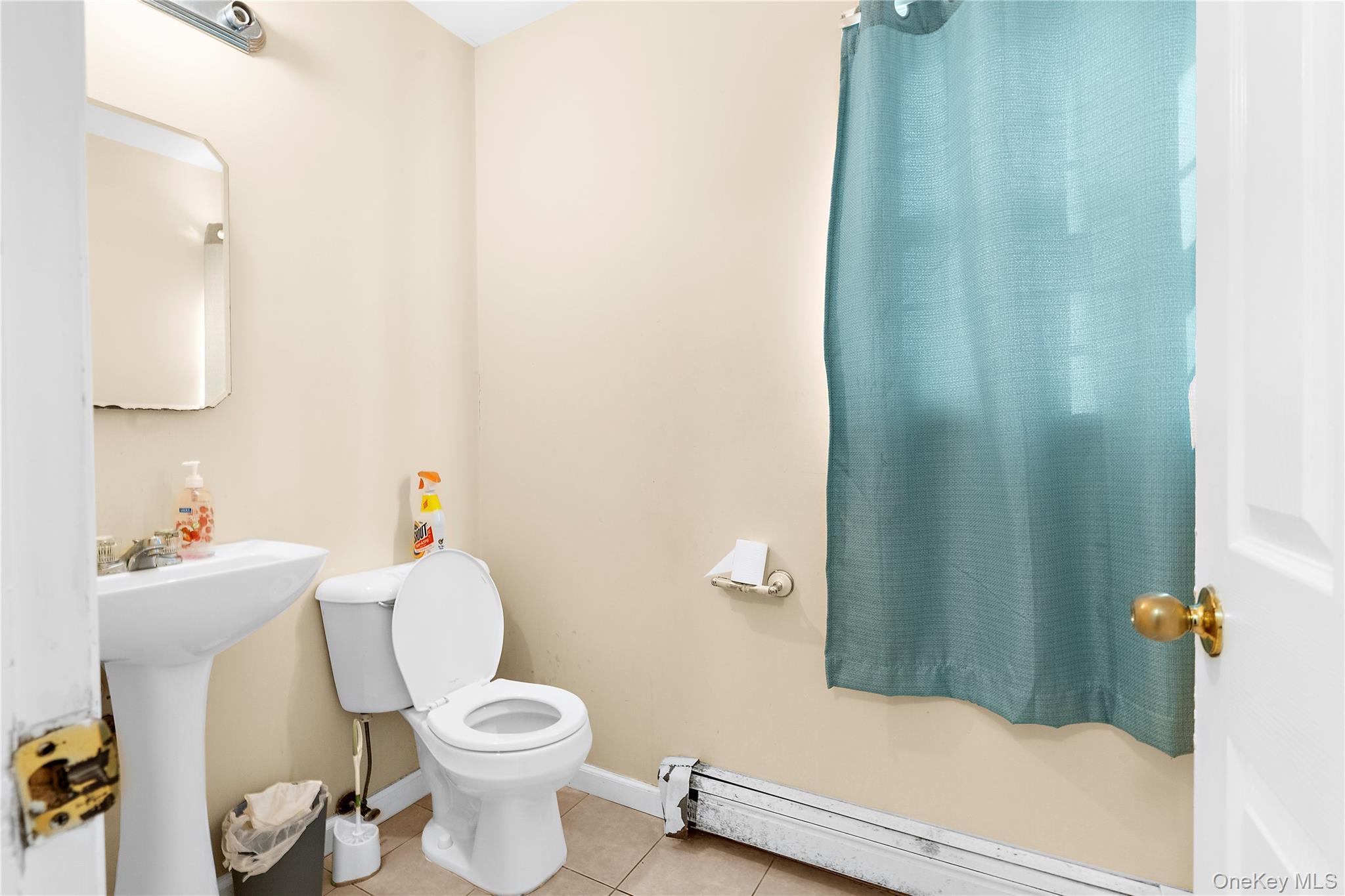 Single Family Fairway  Suffolk County, NY 11901, MLS-943323-11