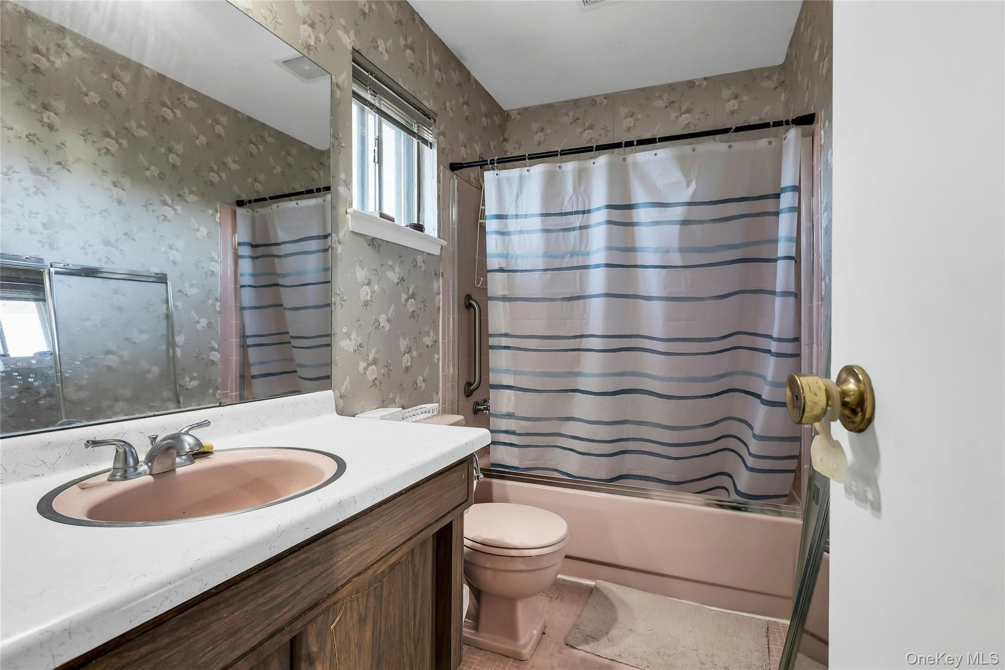 Single Family Glacier Suffolk County, NY 11787, MLS-943324-22