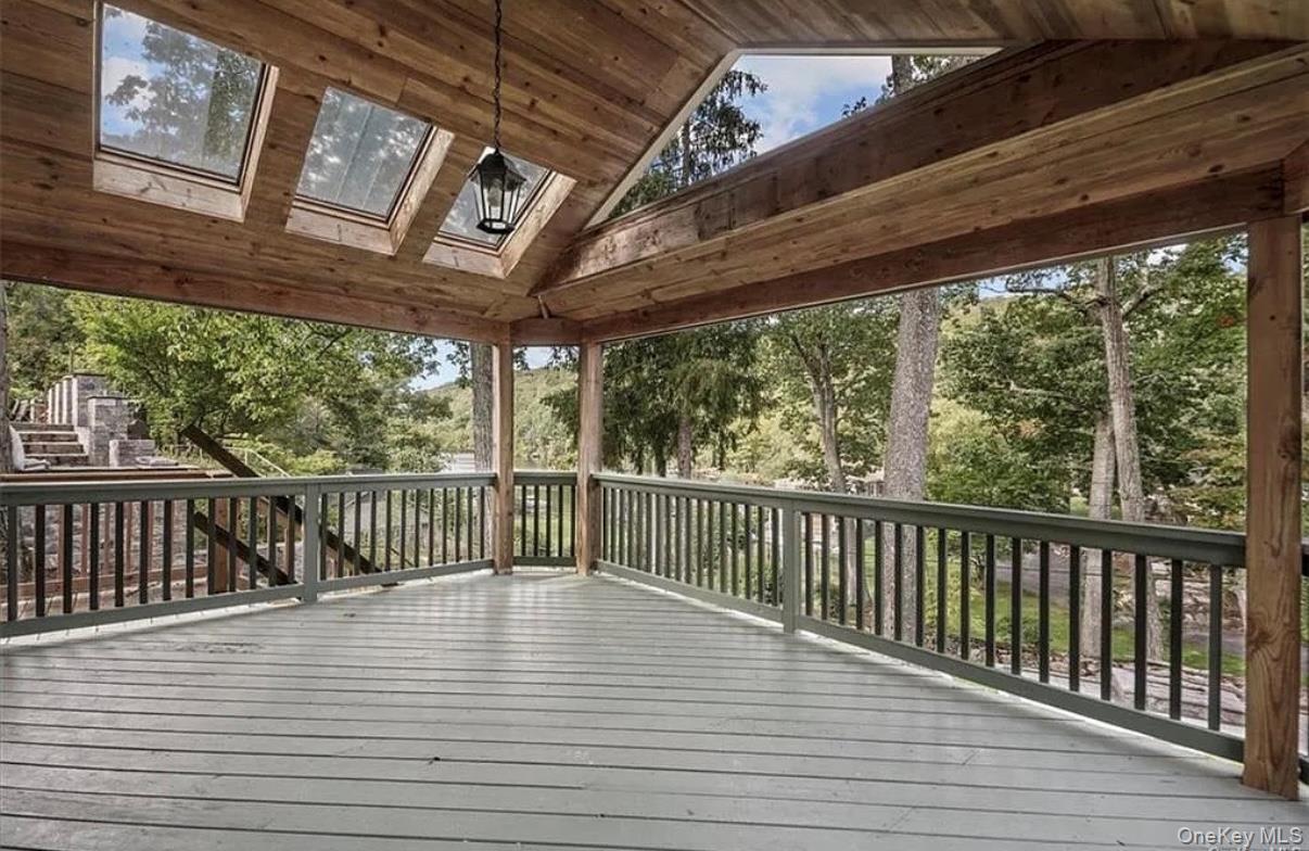 Single Family Oakdale Putnam County, NY 10579, MLS-943331-18