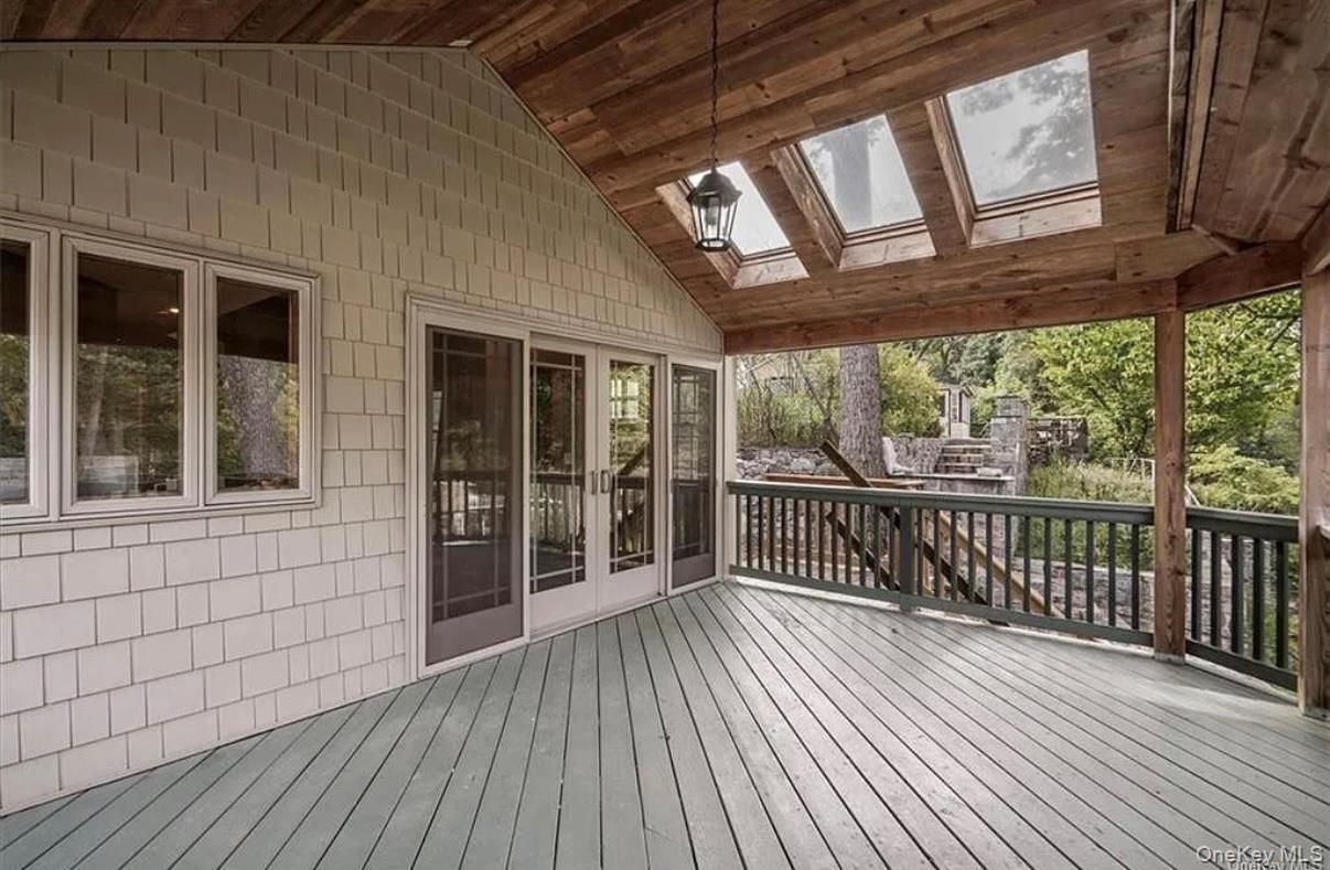 Single Family Oakdale Putnam County, NY 10579, MLS-943331-20