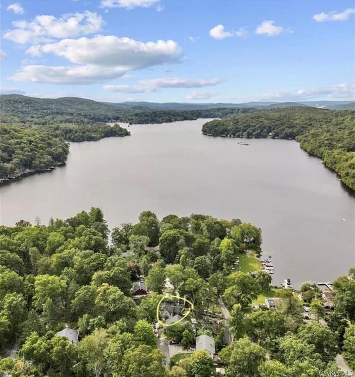 Single Family Oakdale  Putnam County, NY 10579, MLS-943331-31